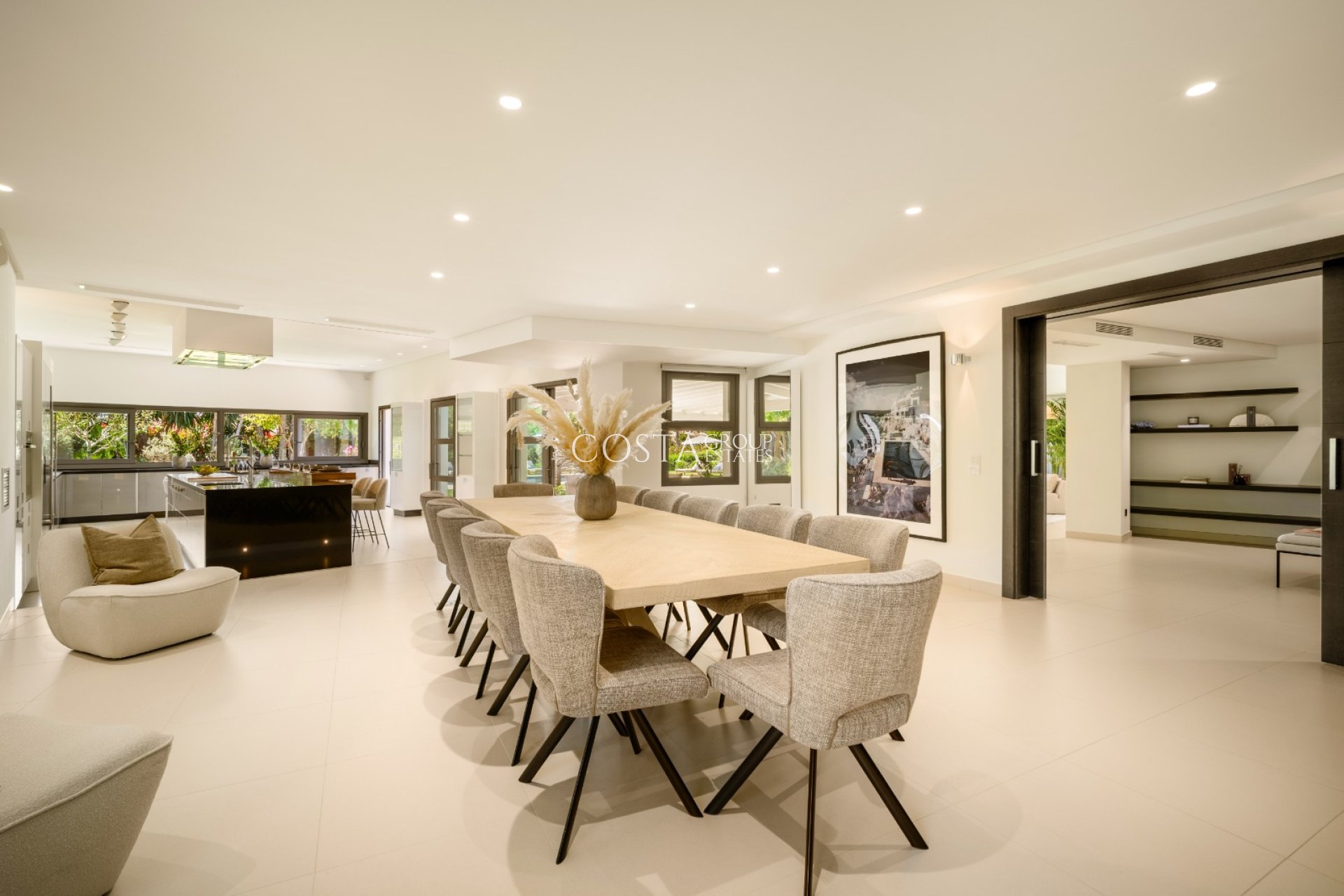 Neue Gebäude - Villa -
Marbella