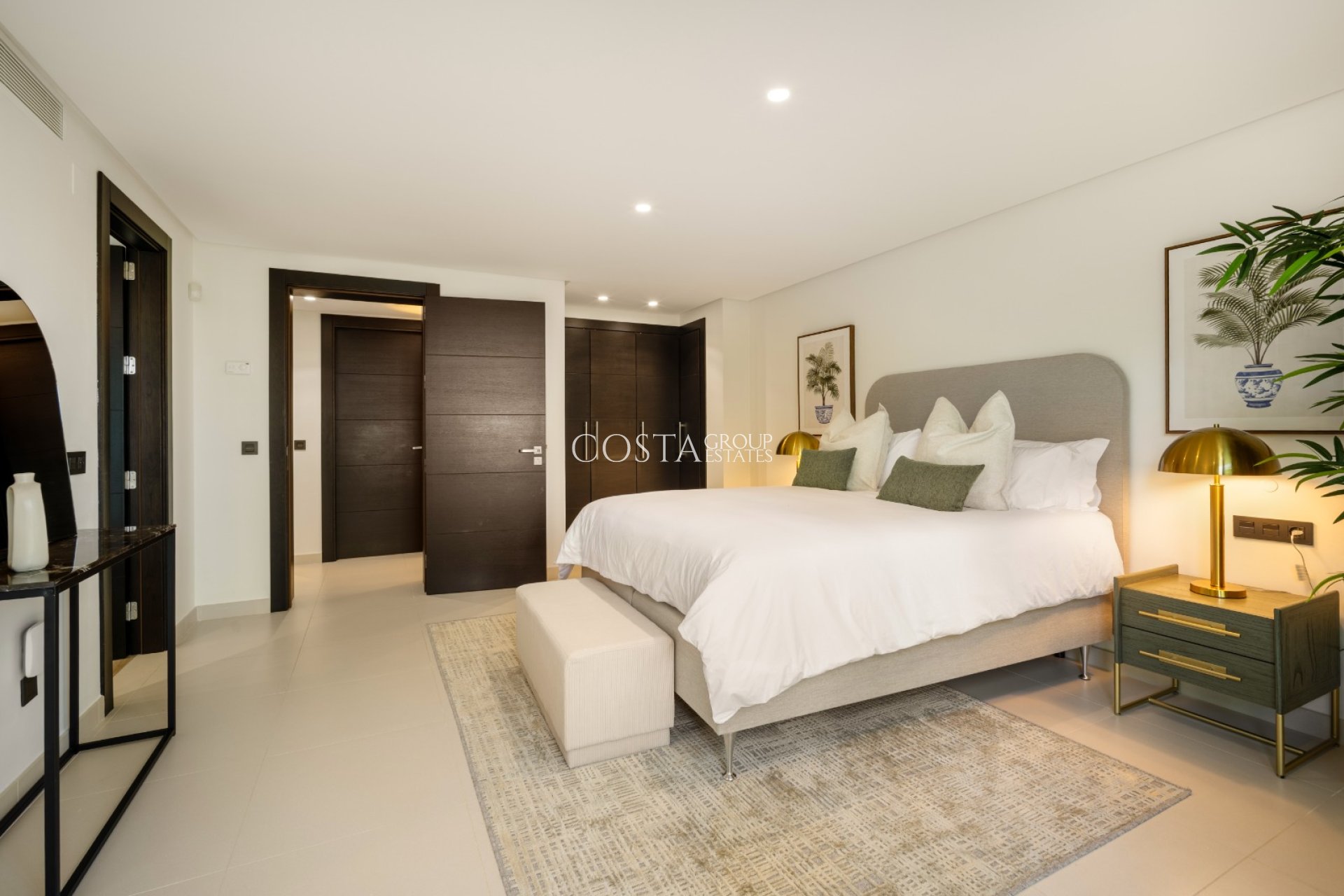 Neue Gebäude - Villa -
Marbella