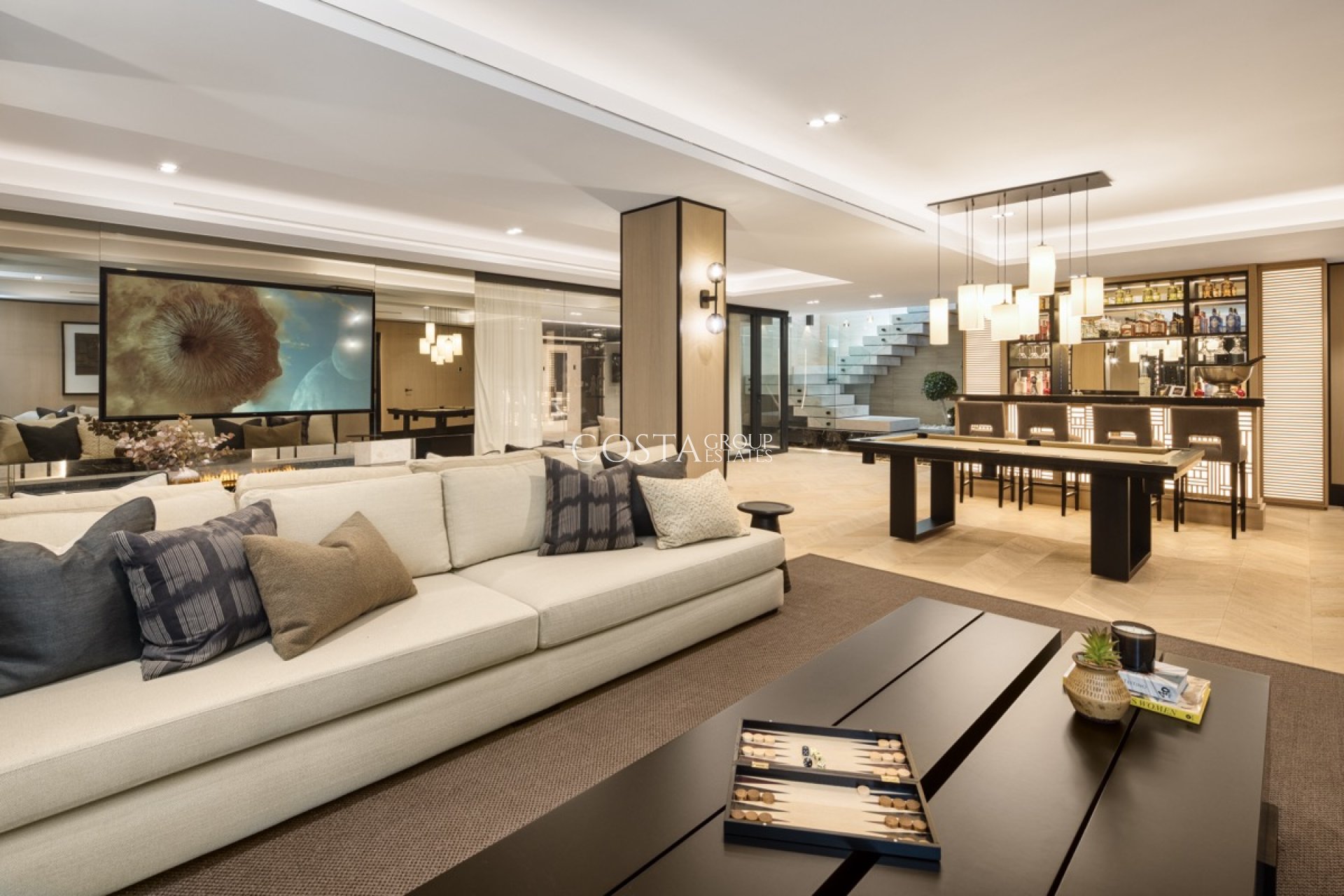 Neue Gebäude - Villa -
Marbella