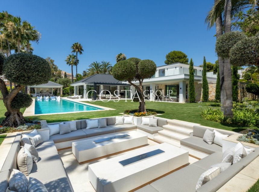 Neue Gebäude - Villa -
Marbella