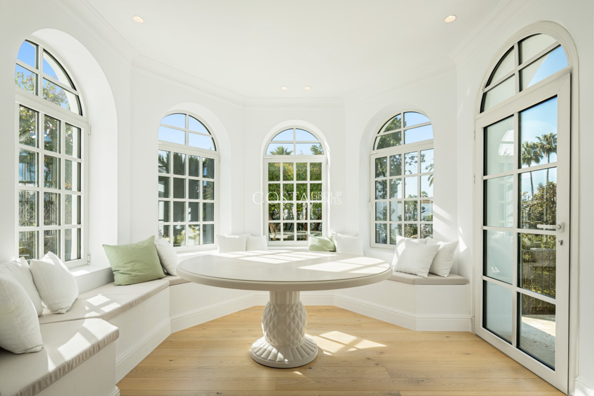 Neue Gebäude - Villa -
Marbella