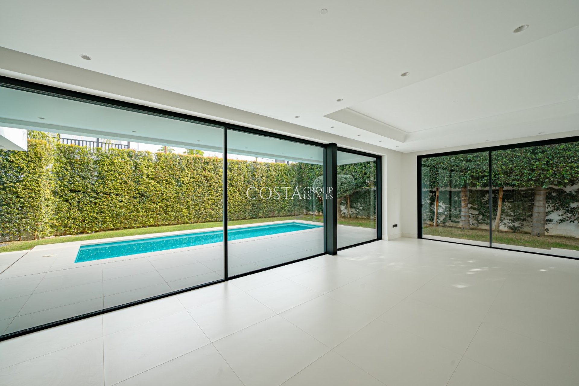 Neue Gebäude - Villa -
Marbella