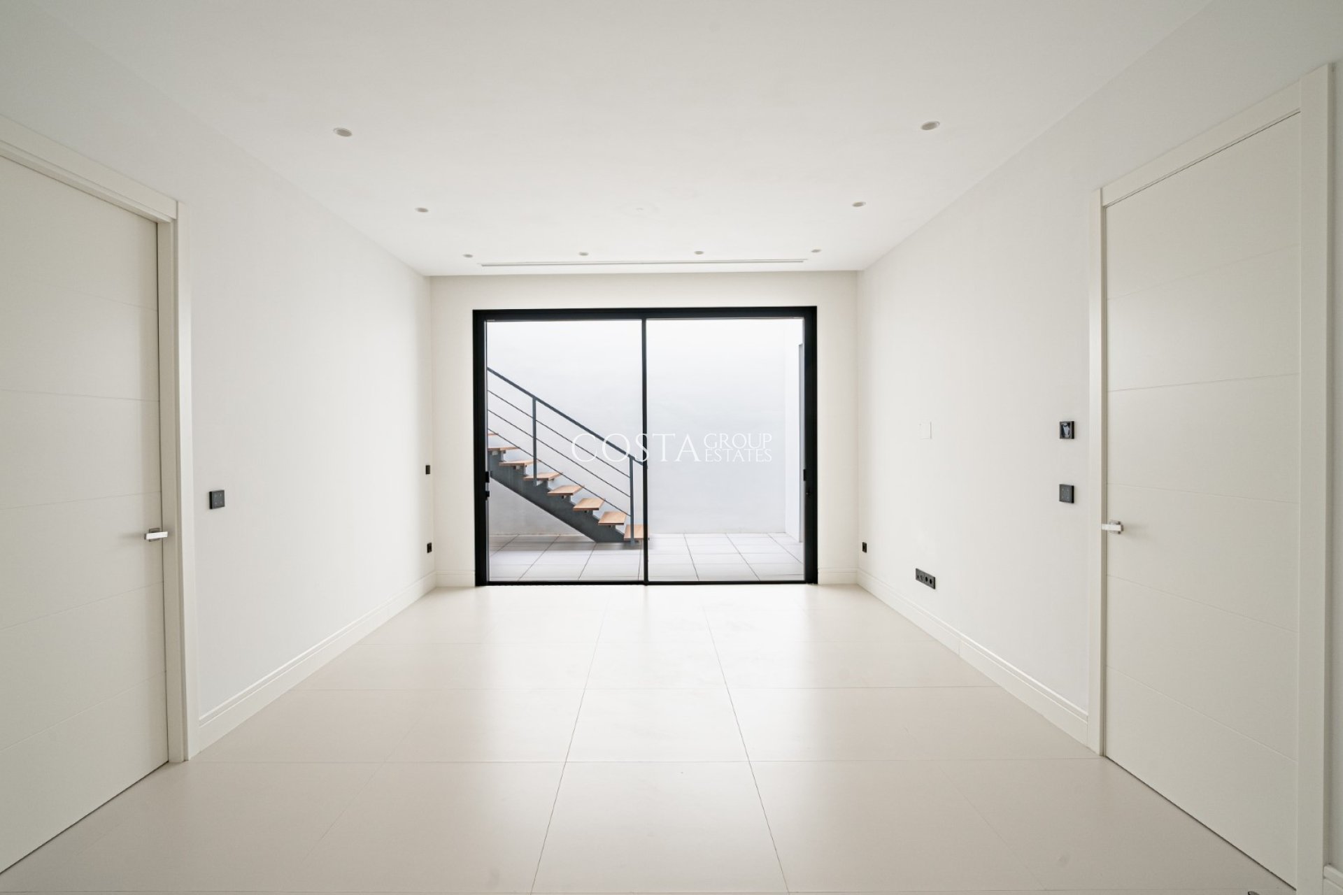 Neue Gebäude - Villa -
Marbella