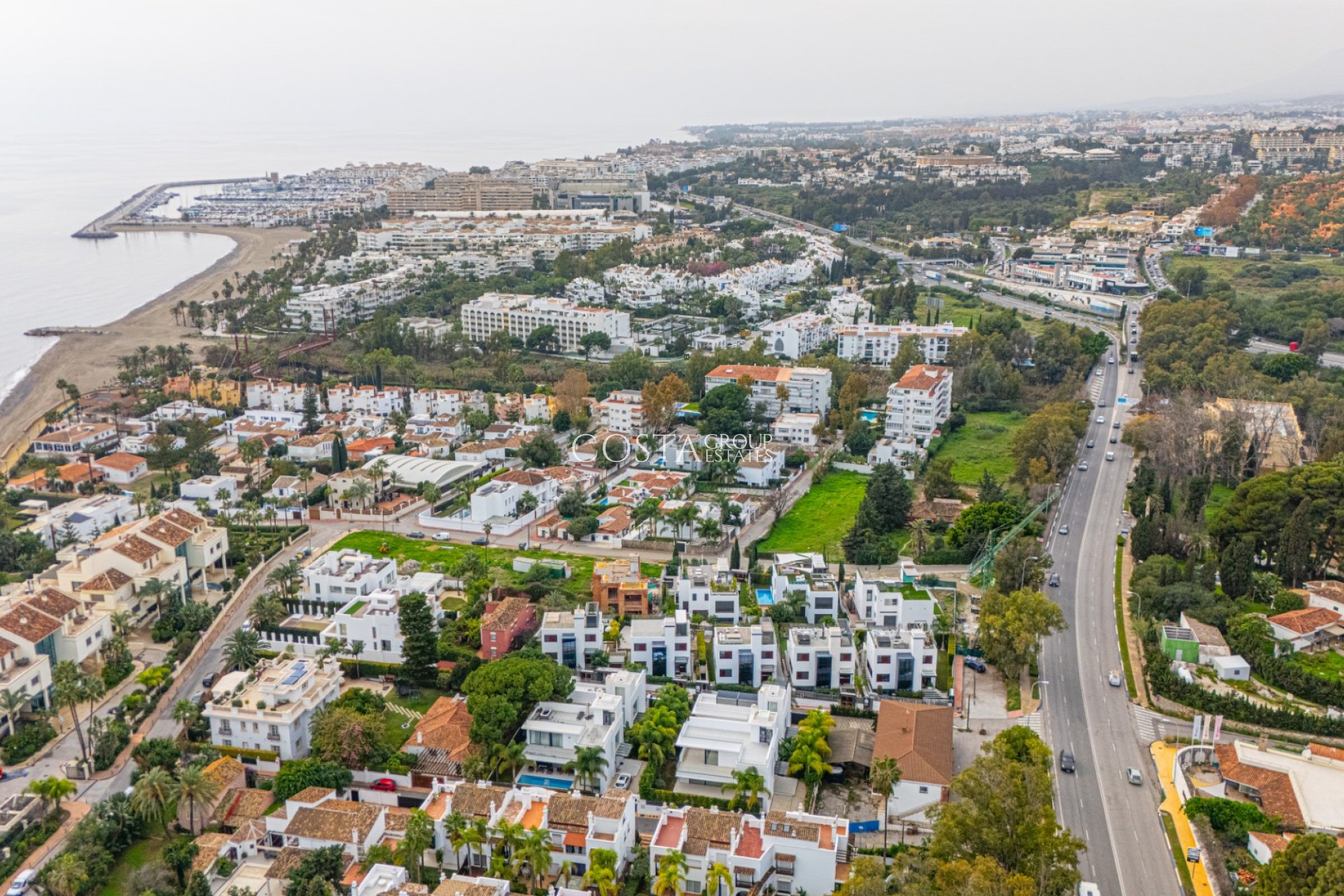Neue Gebäude - Villa -
Marbella