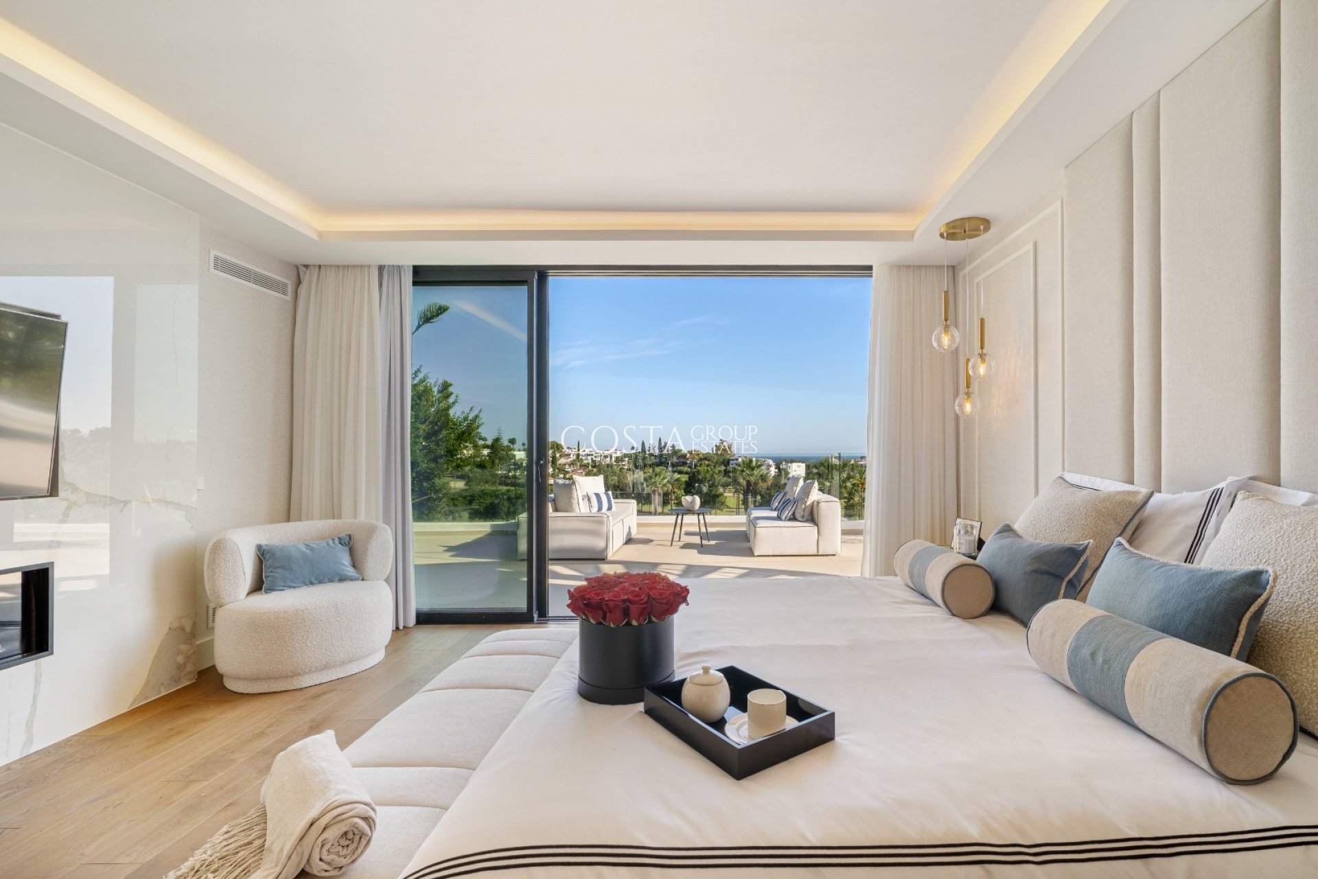 Neue Gebäude - Villa -
Marbella