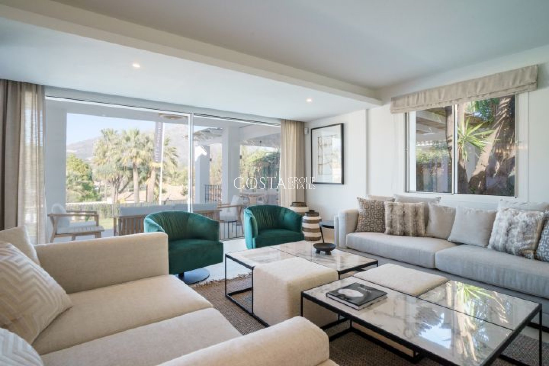 Neue Gebäude - Villa -
Marbella