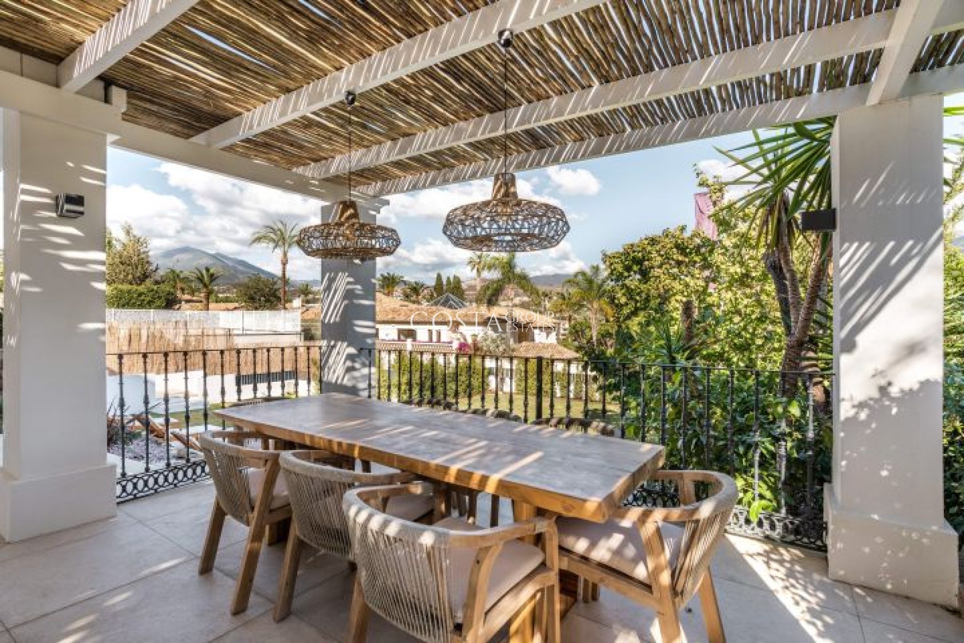 Neue Gebäude - Villa -
Marbella