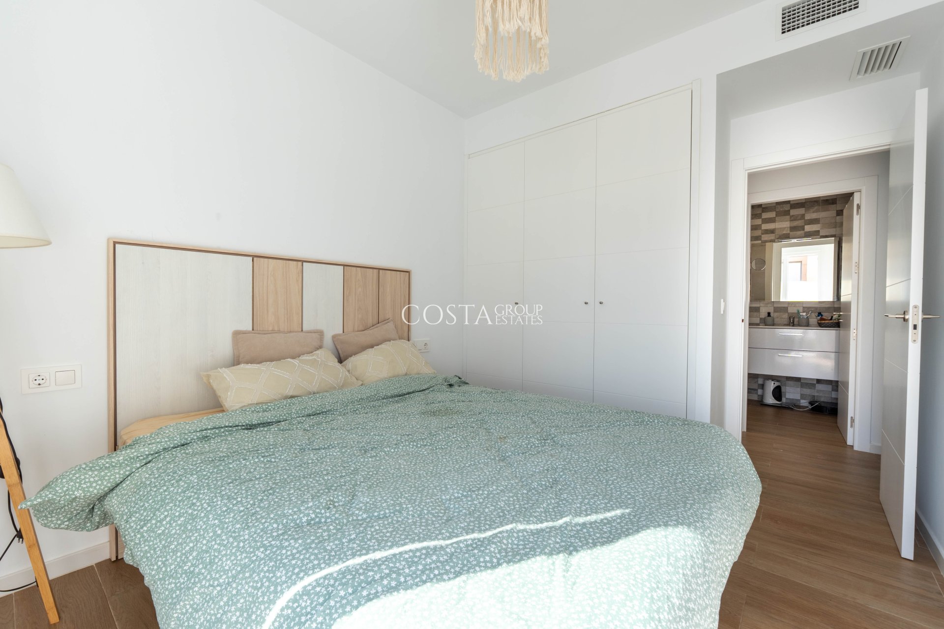 Neue Gebäude - Villa -
Murcia