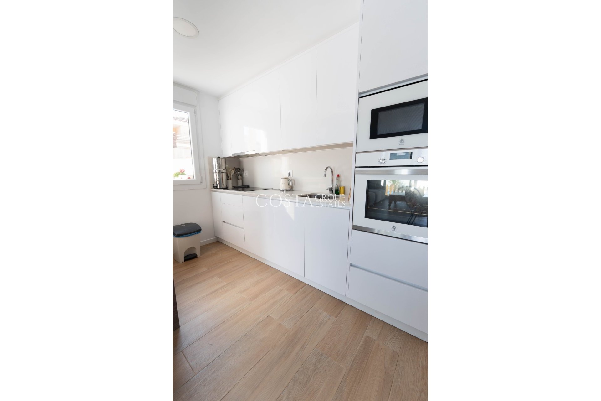 Neue Gebäude - Villa -
Murcia