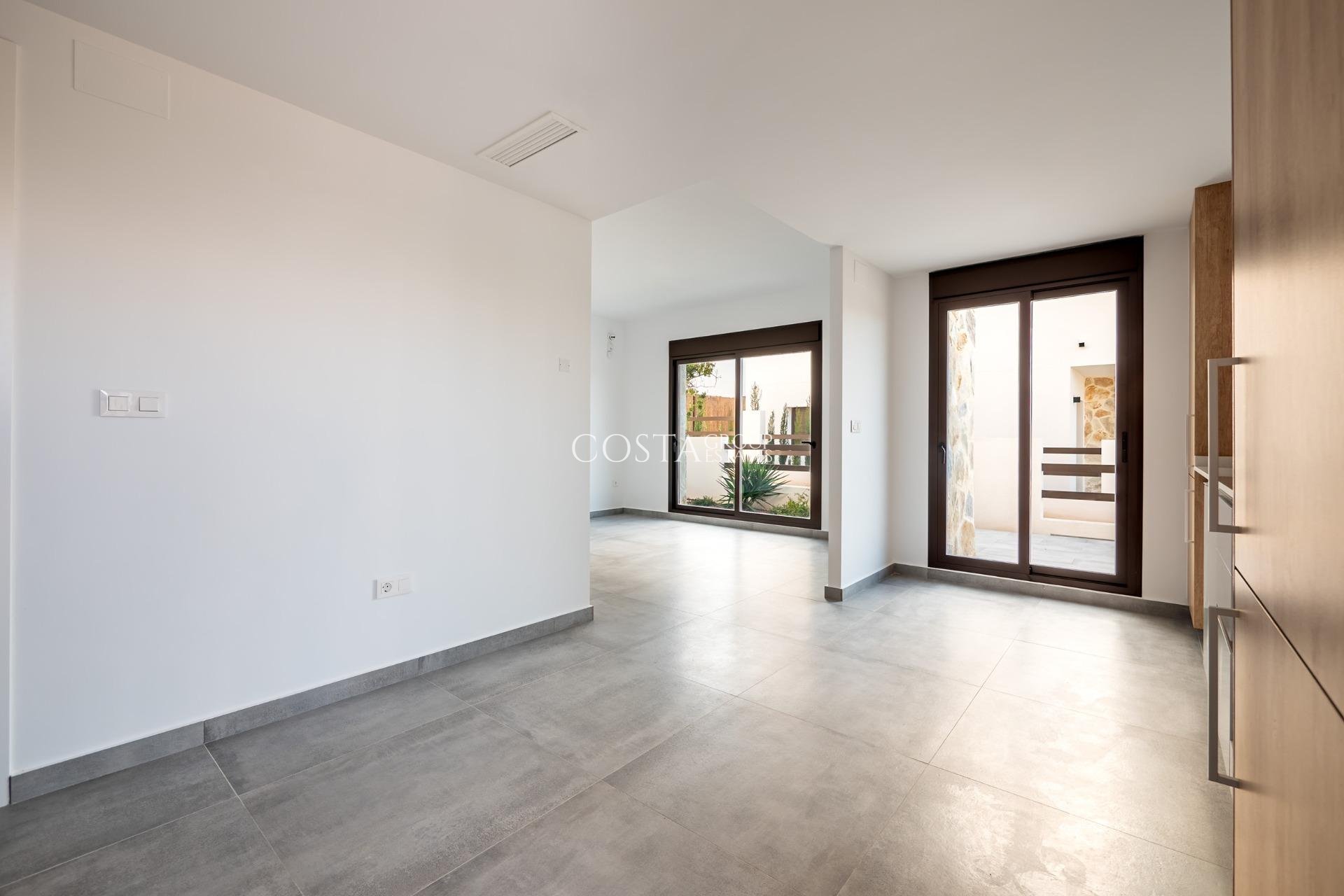 Neue Gebäude - Villa -
Orihuela Costa - PAU 8