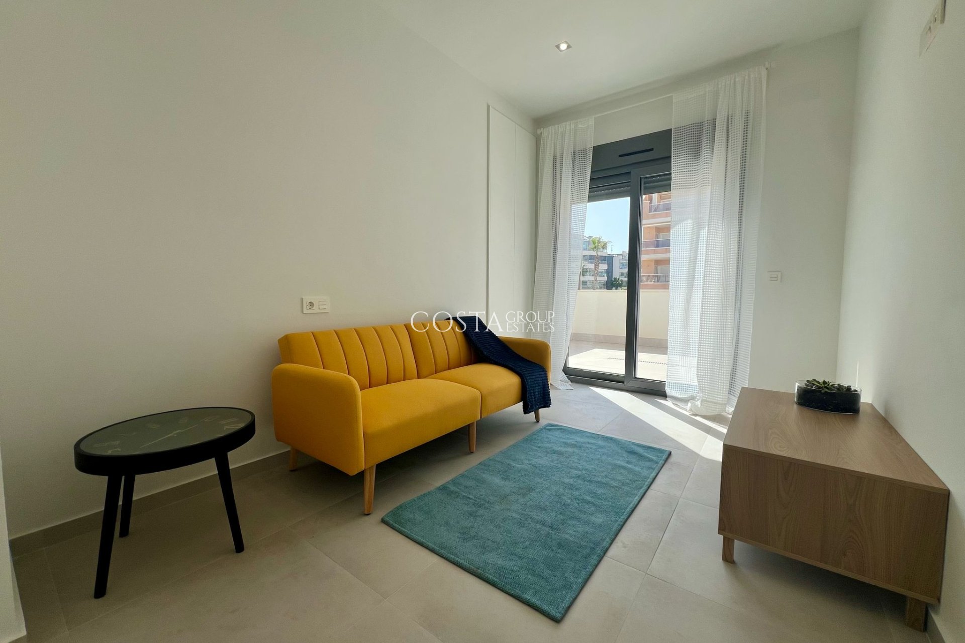Neue Gebäude - Villa -
Orihuela Costa