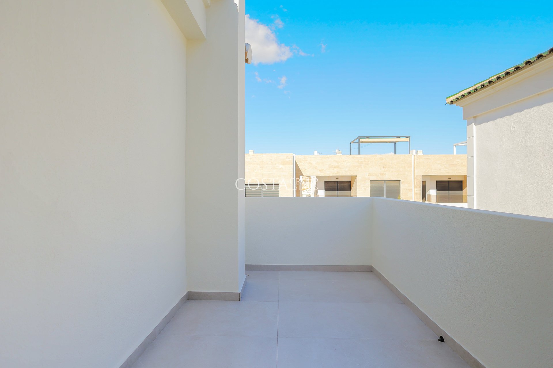 Neue Gebäude - Villa -
Orihuela Costa