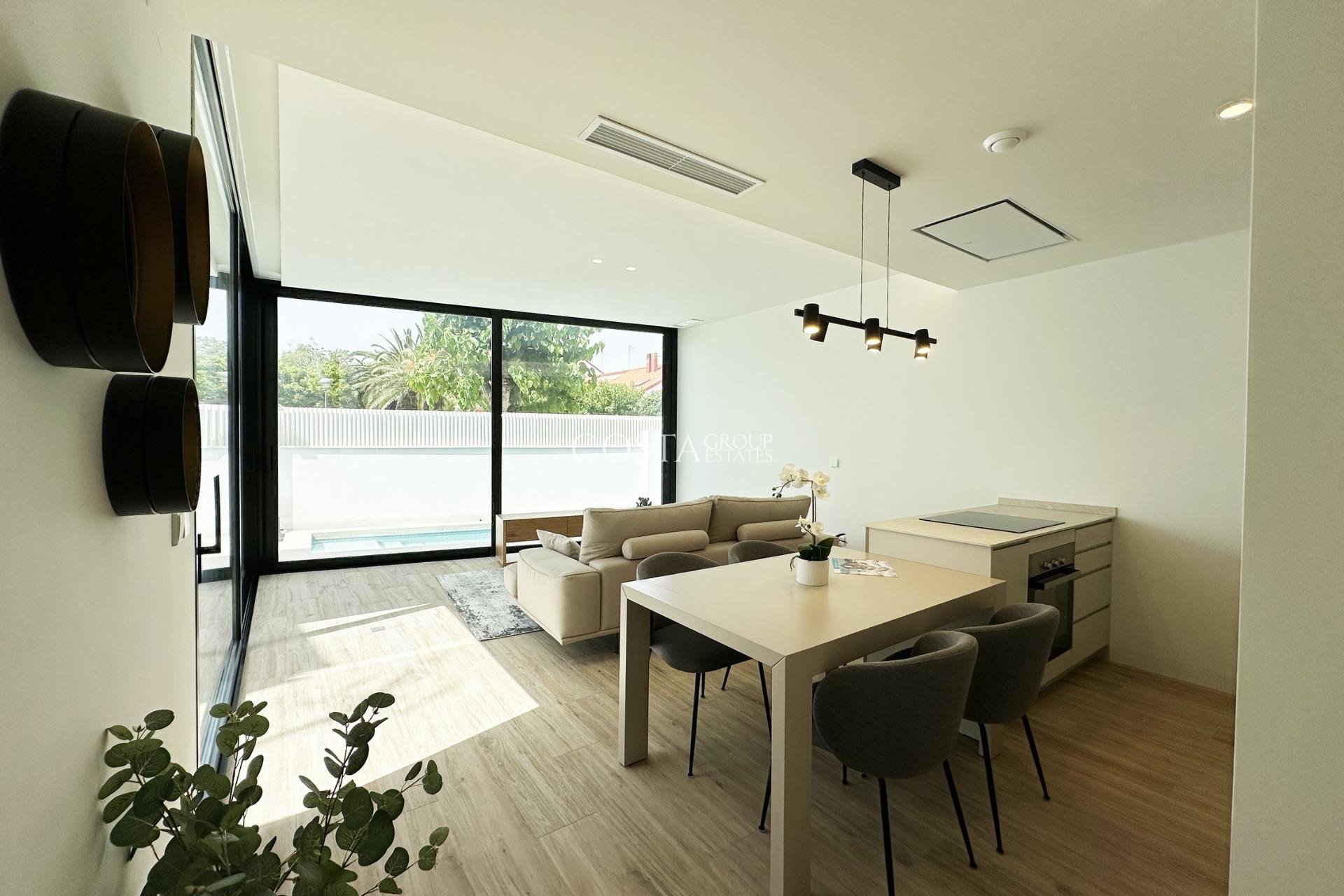 Neue Gebäude - Villa -
Pilar de la Horadada - Torre De La Horadada