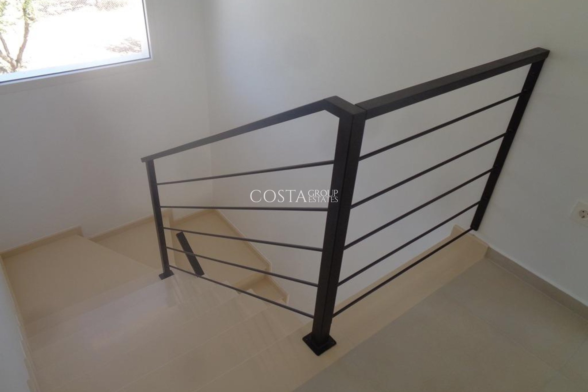 Neue Gebäude - Villa -
Pinoso