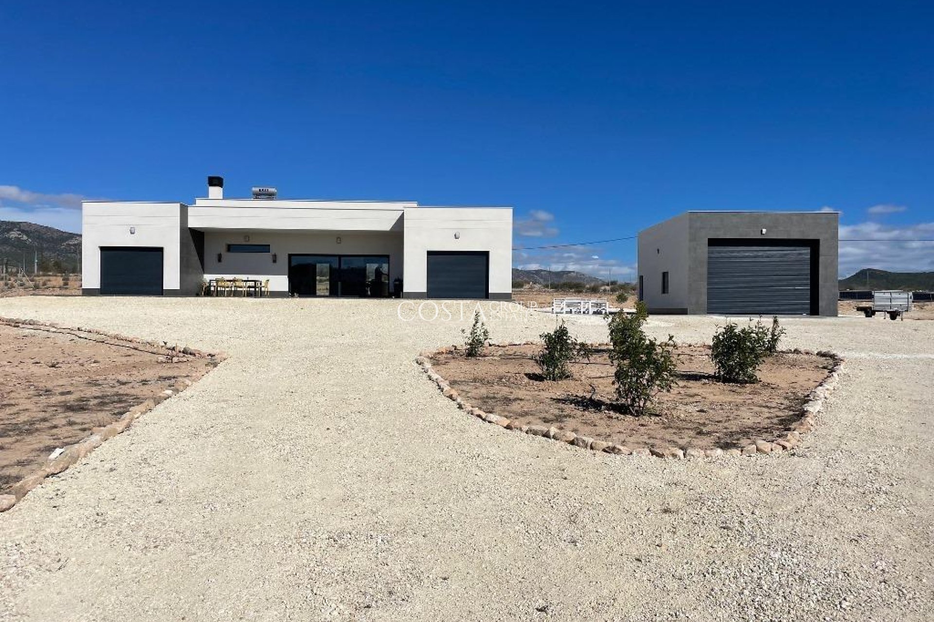 Neue Gebäude - Villa -
Pinoso