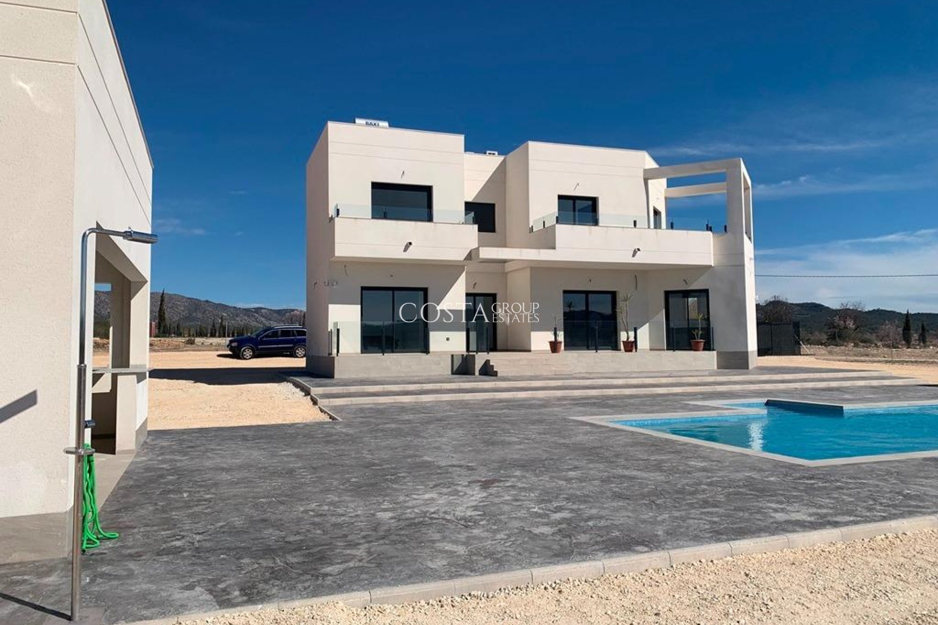 Neue Gebäude - Villa -
Pinoso