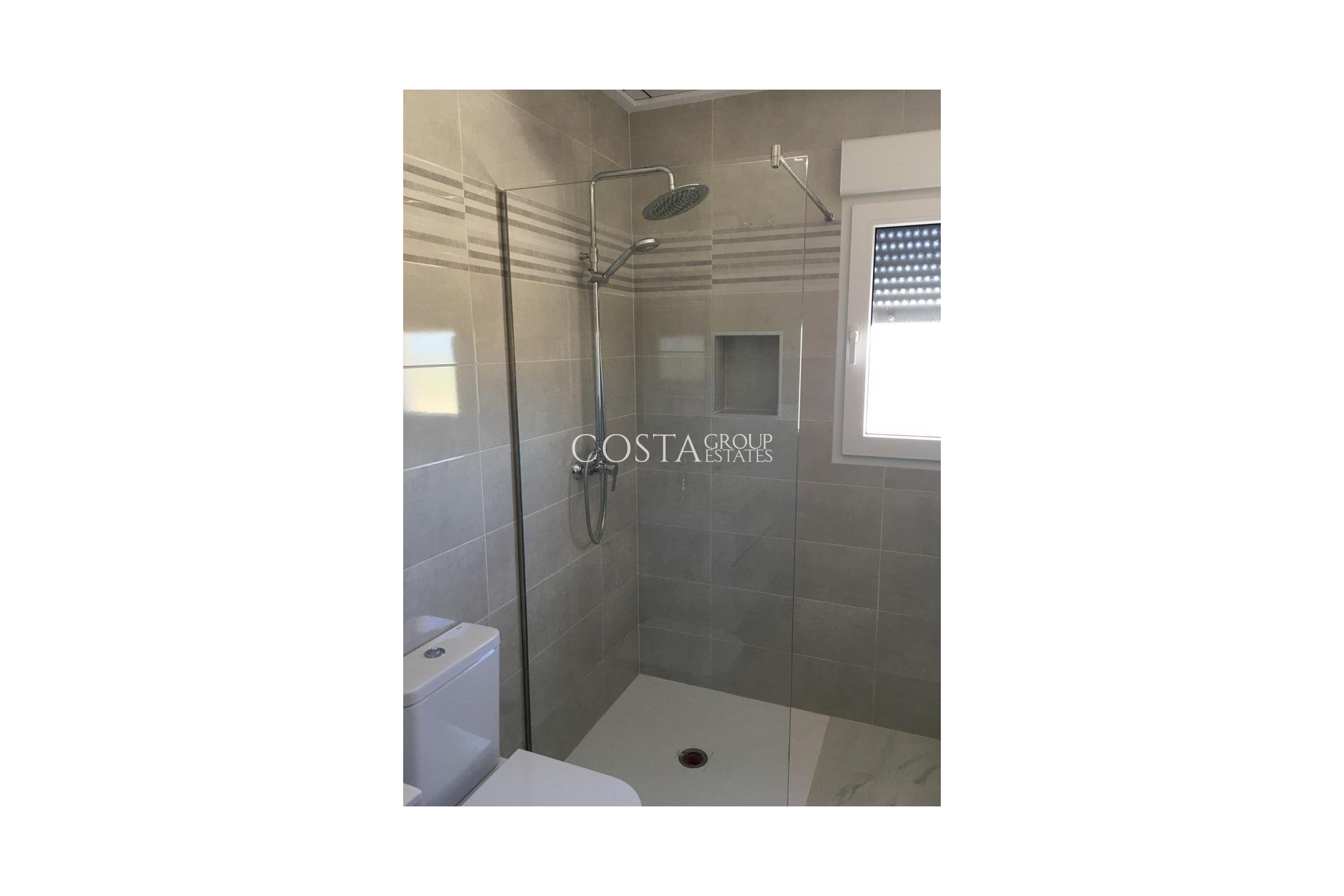 Neue Gebäude - Villa -
Pinoso