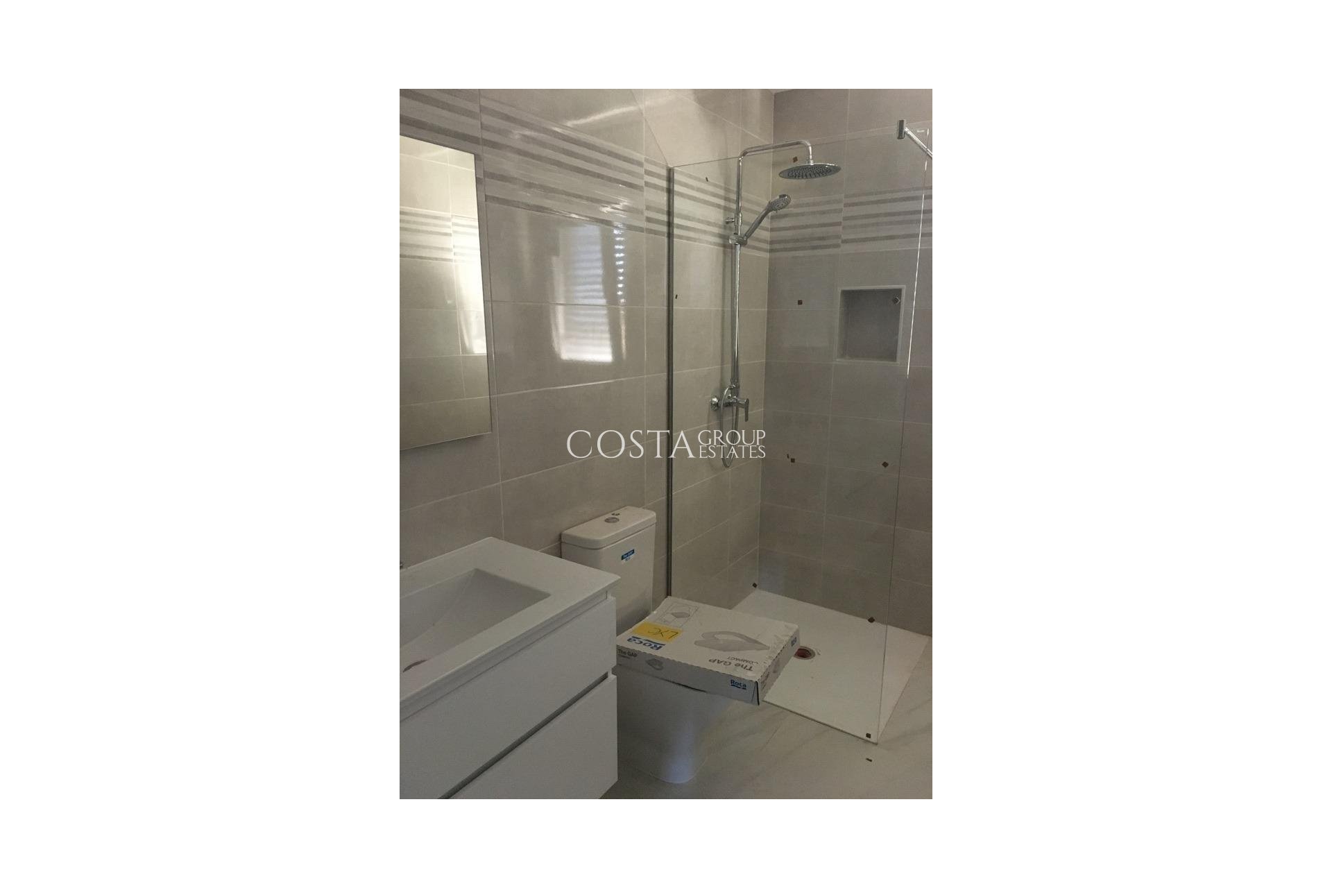 Neue Gebäude - Villa -
Pinoso