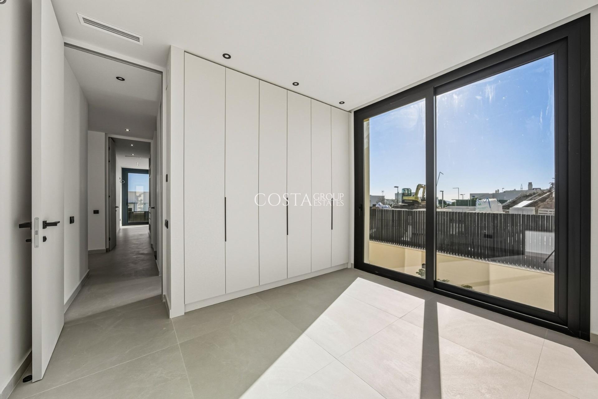 Neue Gebäude - Villa -
Polop - La Alberca