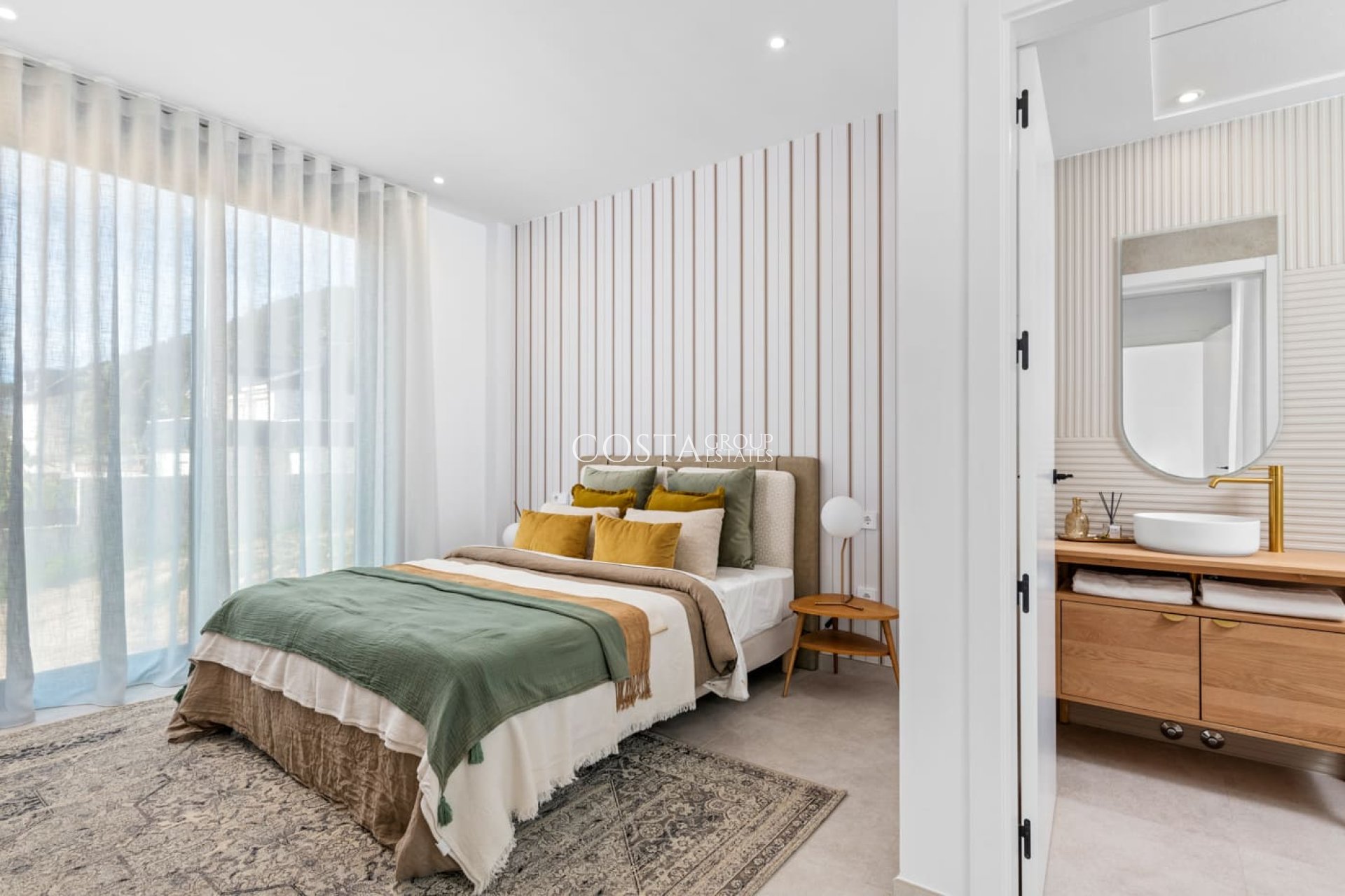 Neue Gebäude - Villa -
Polop