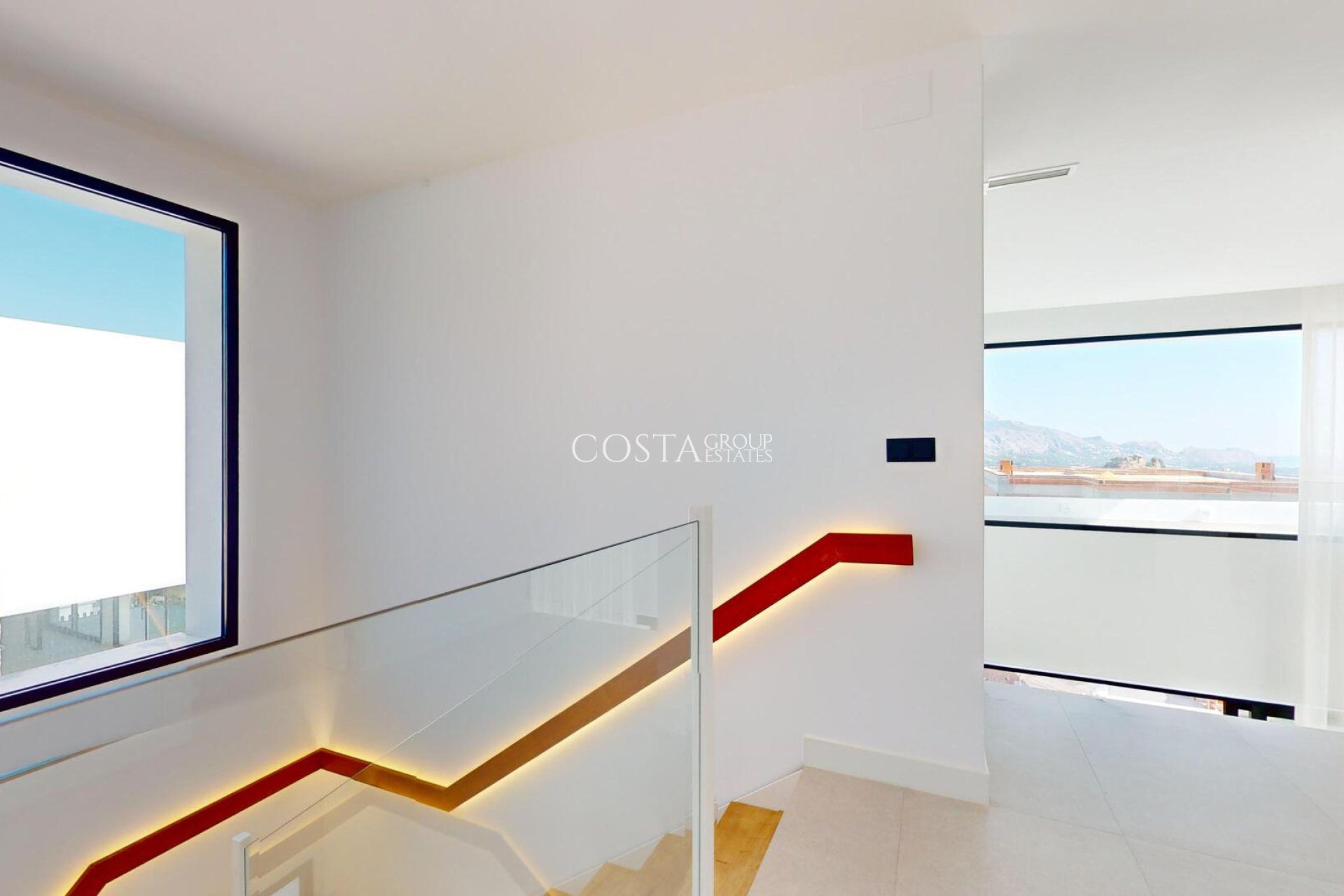 Neue Gebäude - Villa -
Polop