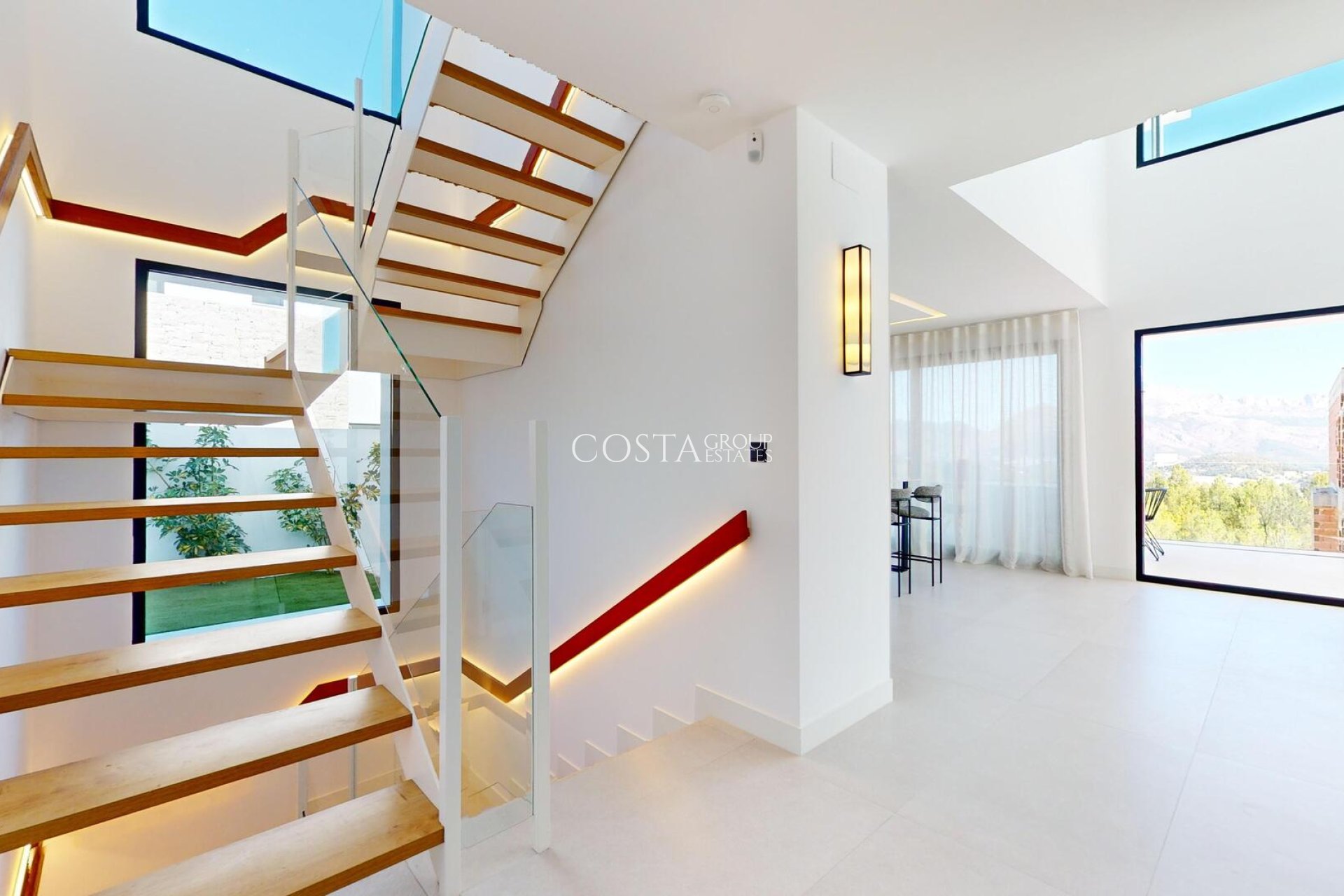 Neue Gebäude - Villa -
Polop