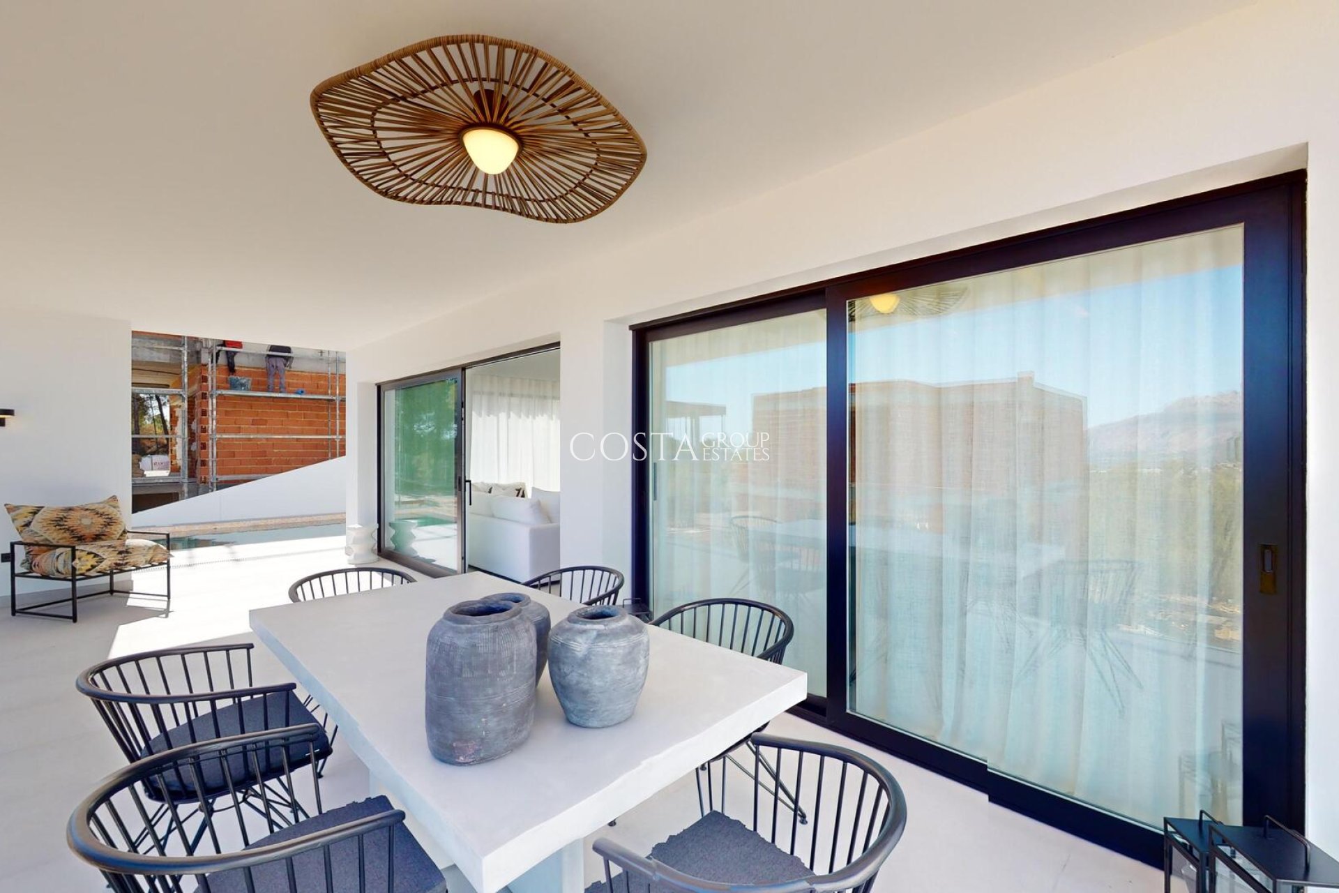 Neue Gebäude - Villa -
Polop