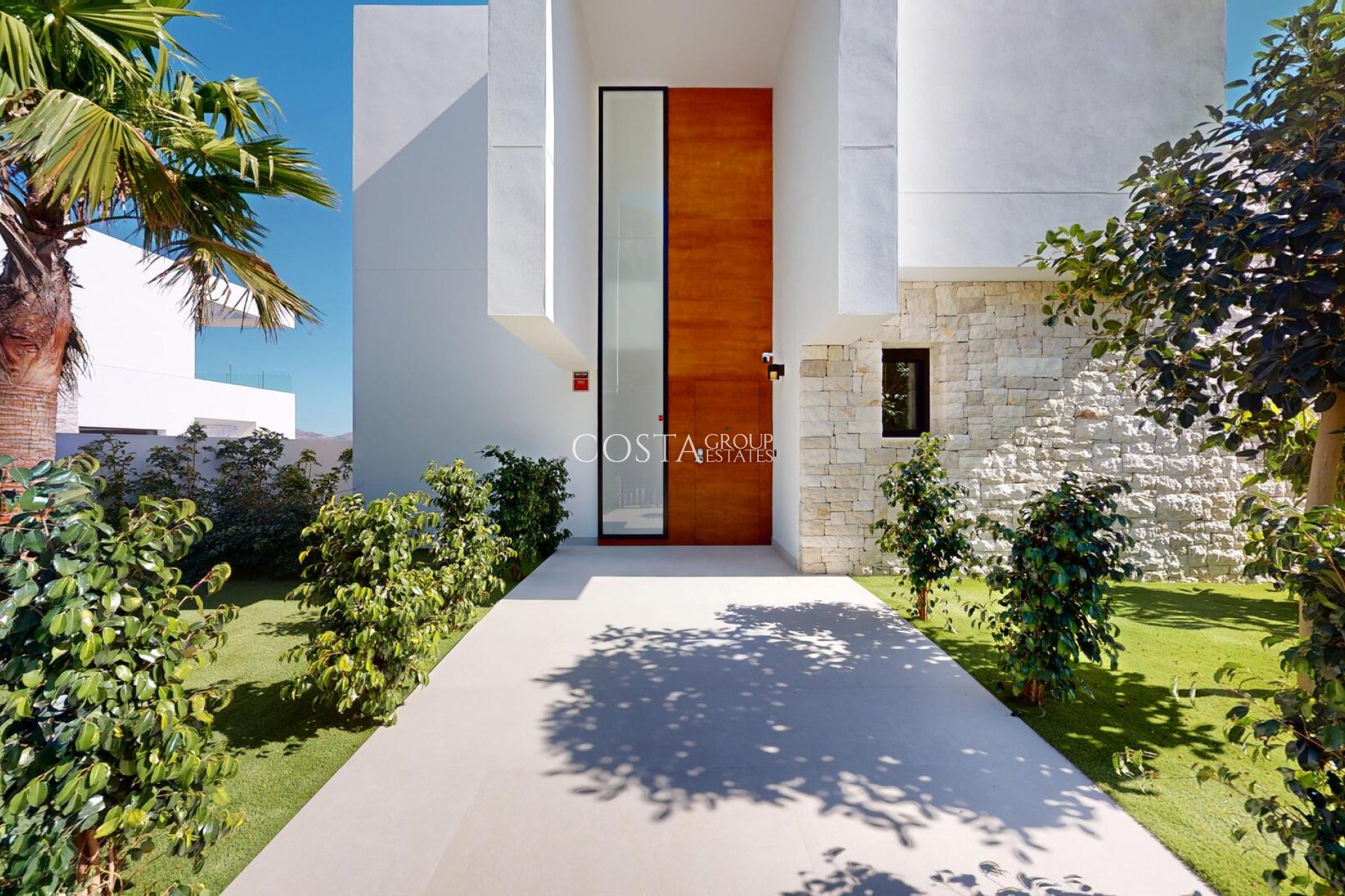 Neue Gebäude - Villa -
Polop