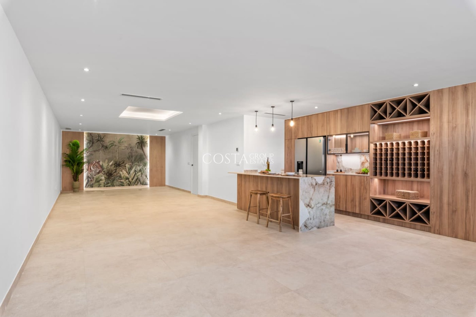 Neue Gebäude - Villa -
Polop