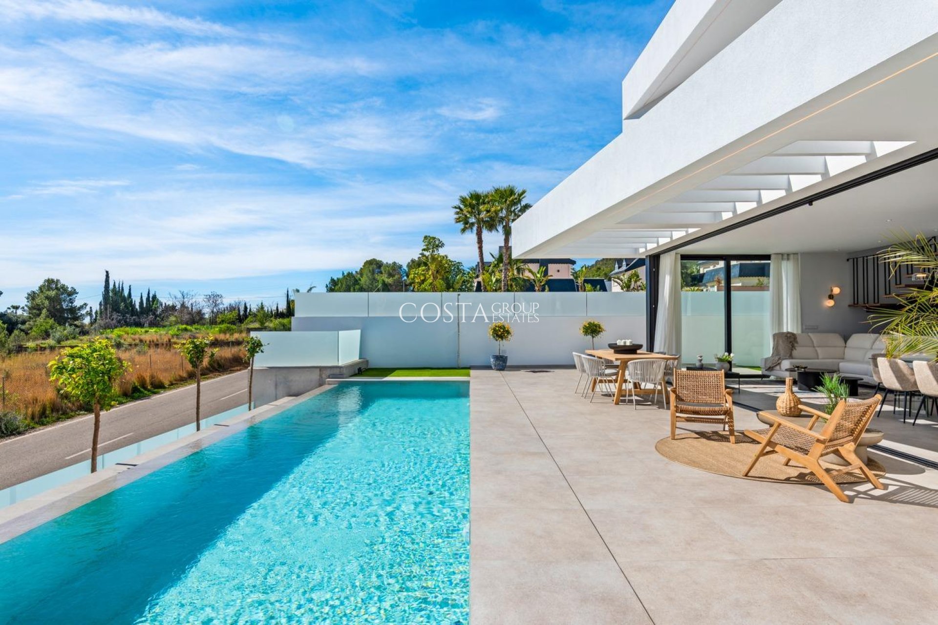 Neue Gebäude - Villa -
Polop