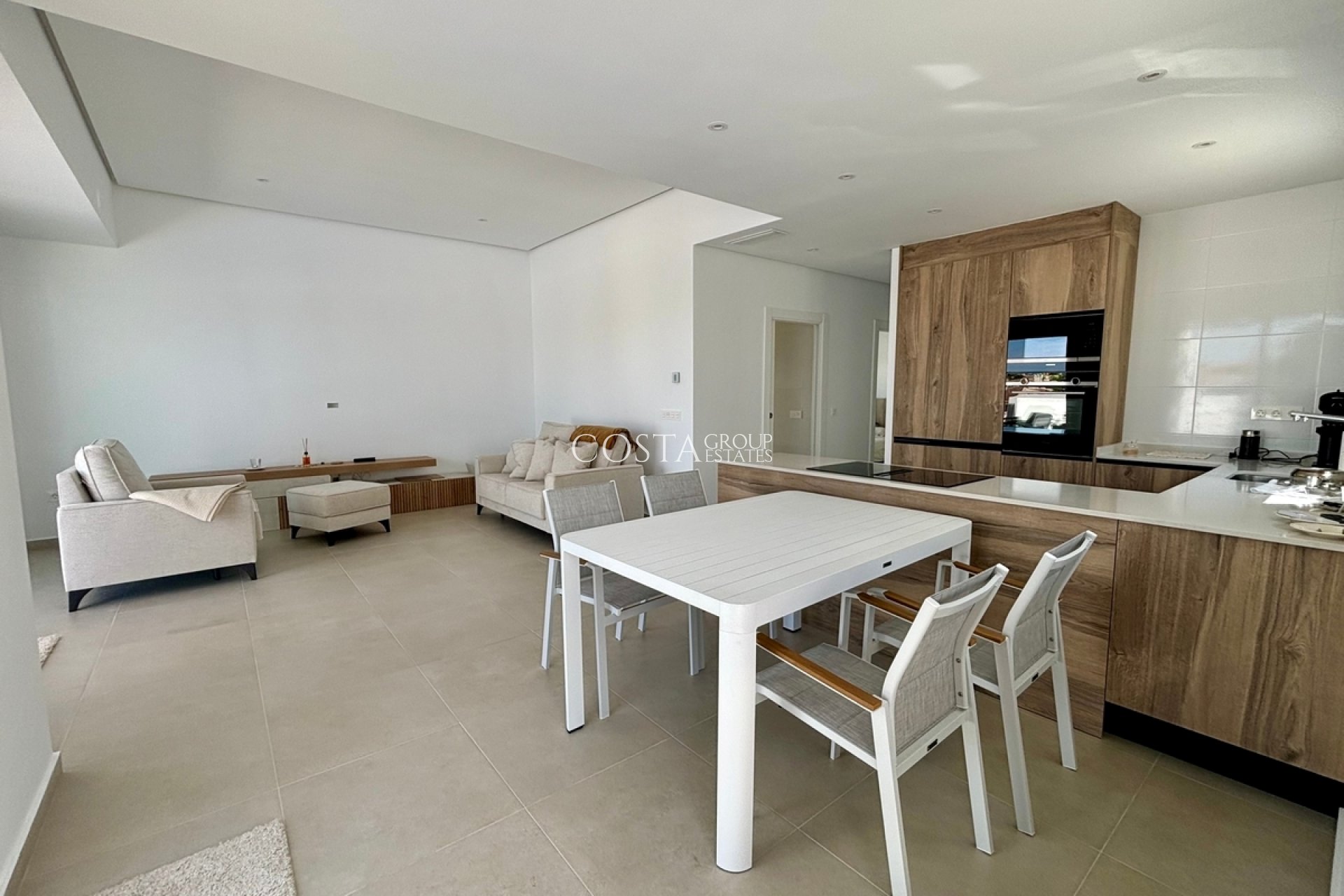 Neue Gebäude - Villa -
Rojales