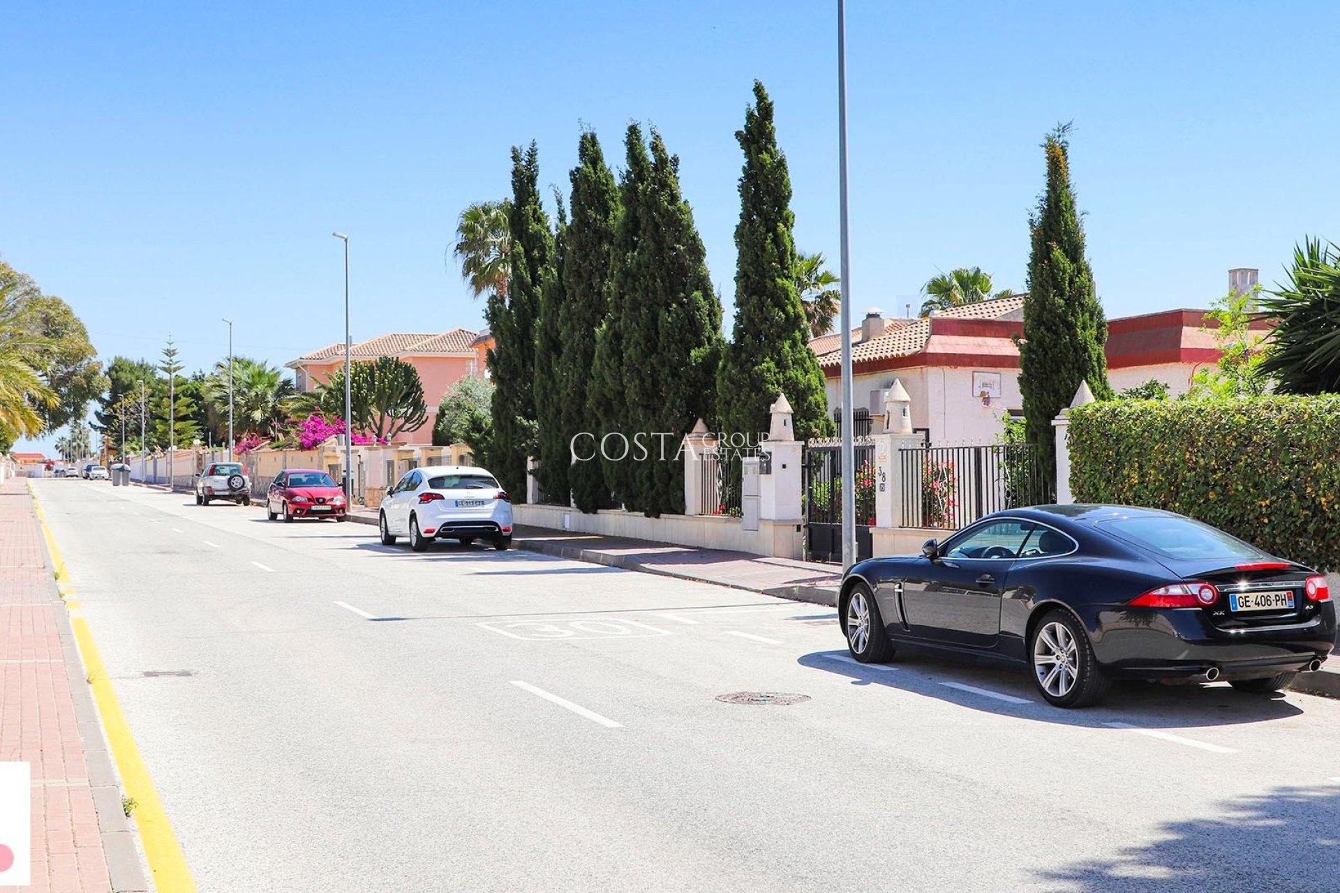 Neue Gebäude - Villa -
San Fulgencio - La Escuera