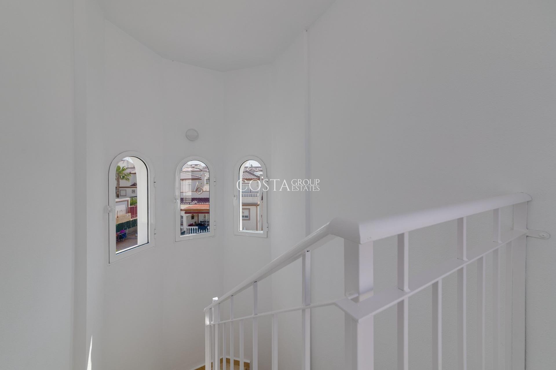 Neue Gebäude - Villa -
San Fulgencio