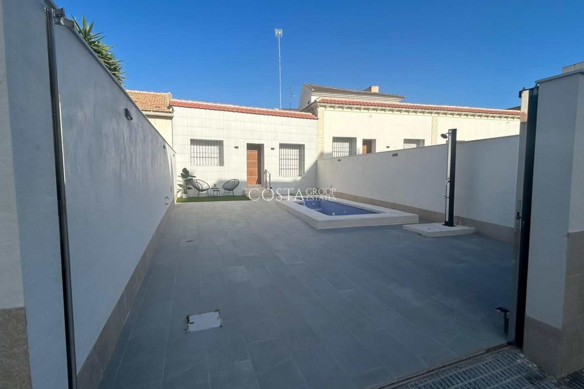 Neue Gebäude - Villa -
San Javier