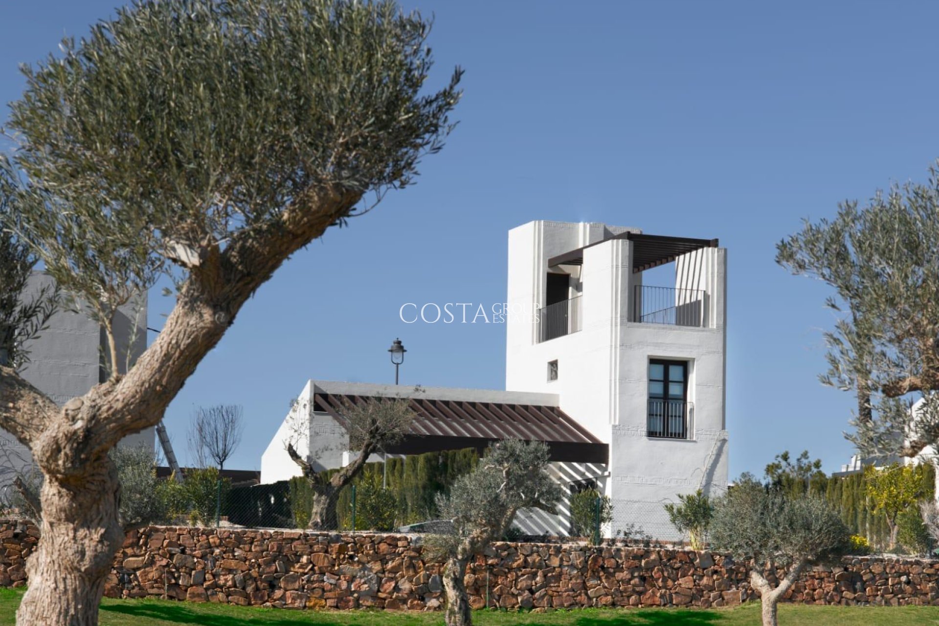 Neue Gebäude - Villa -
Sucina - Peraleja Golf