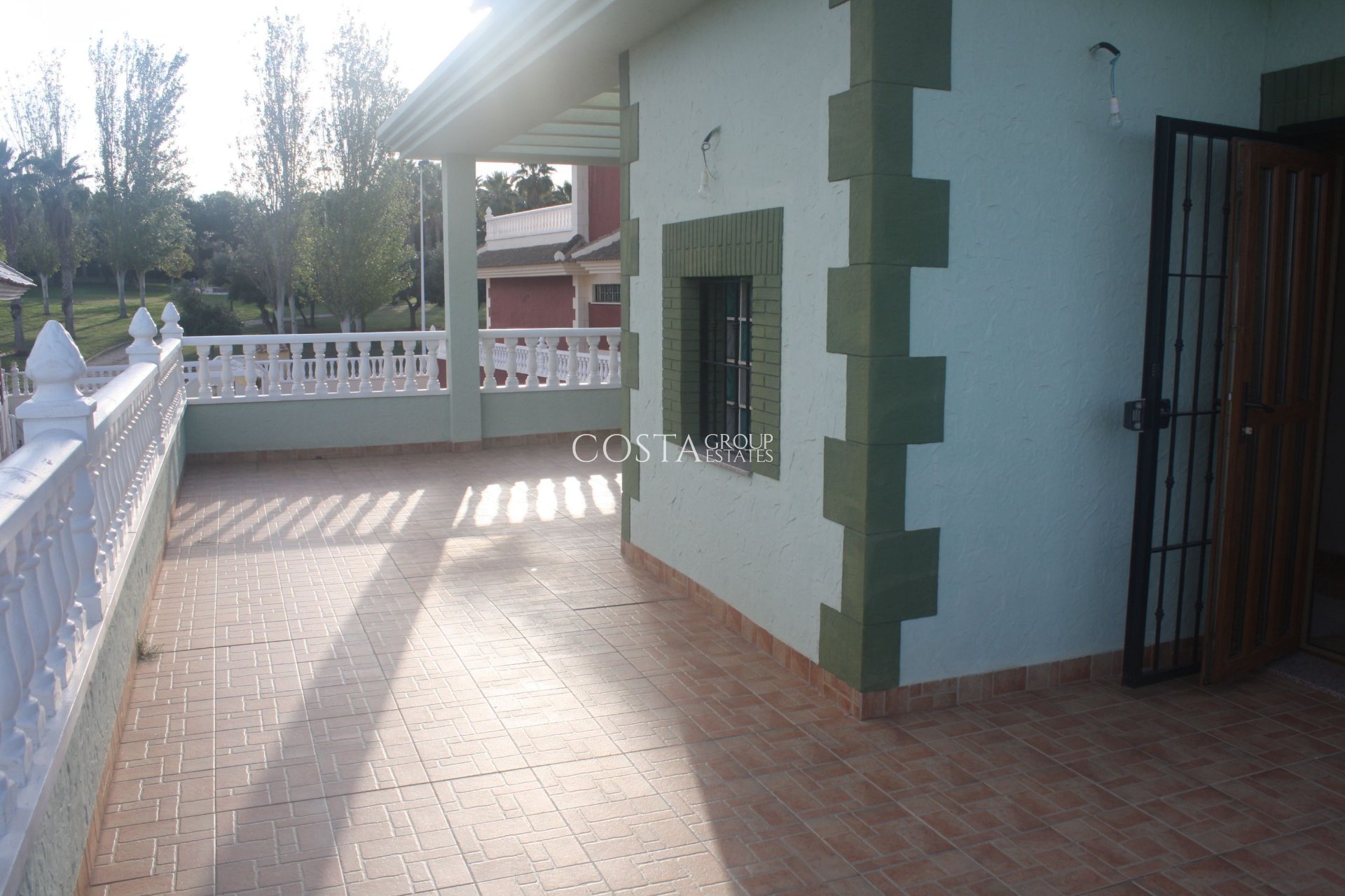 Neue Gebäude - Villa -
Torrevieja
