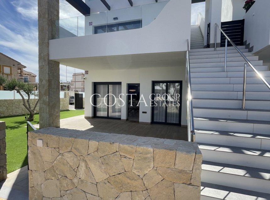 Neue Gebäude - Villa -
Torrevieja