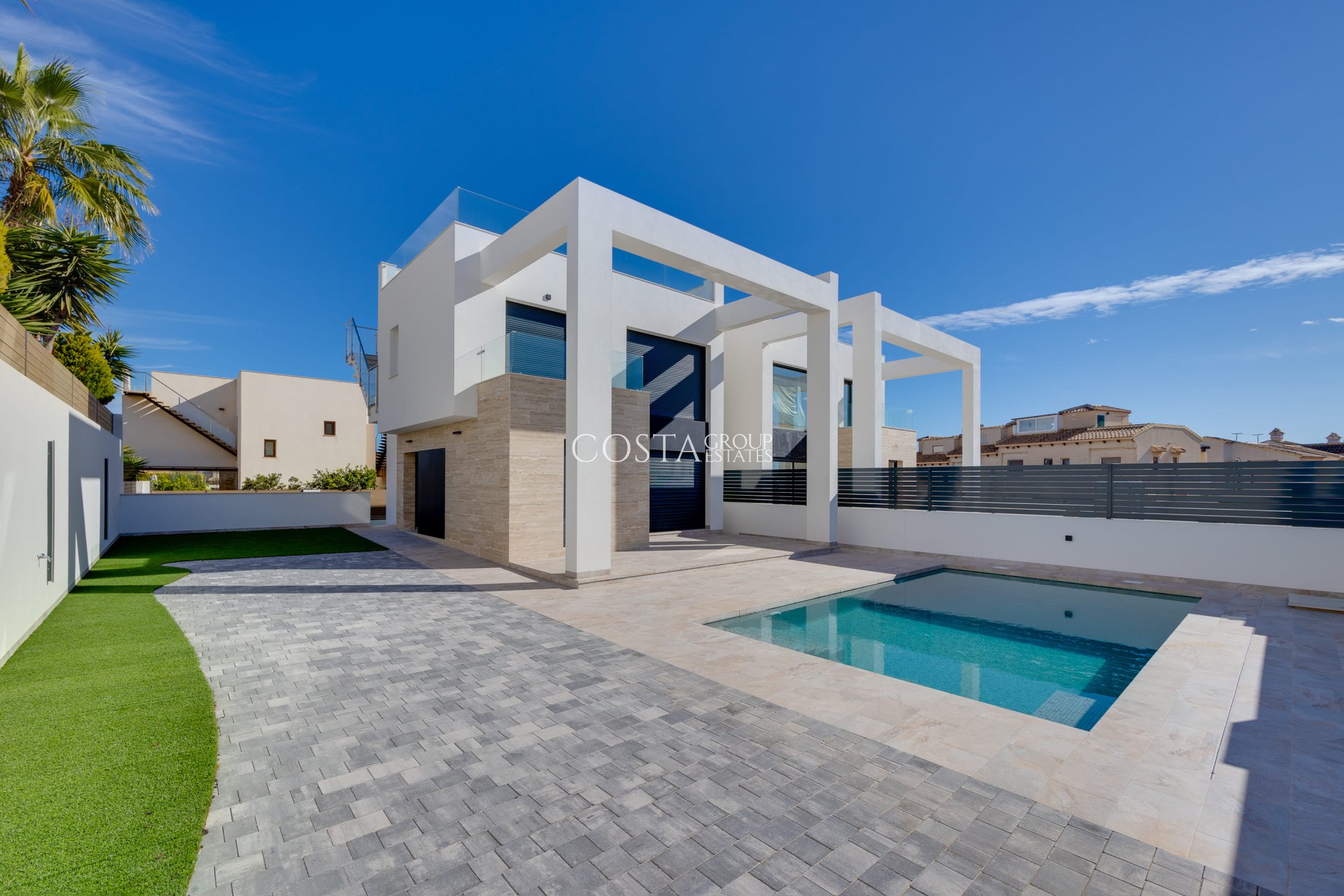 Neue Gebäude - Villa -
Torrevieja