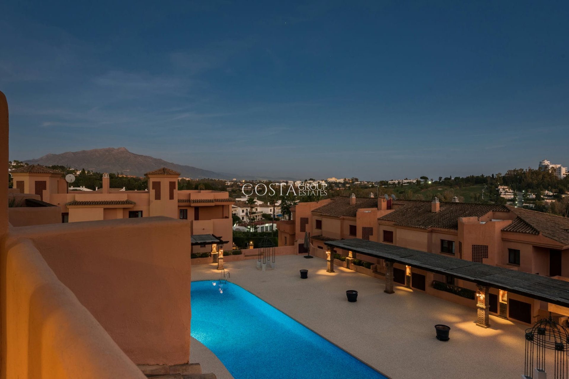 New Build - Apartments -
Benahavís