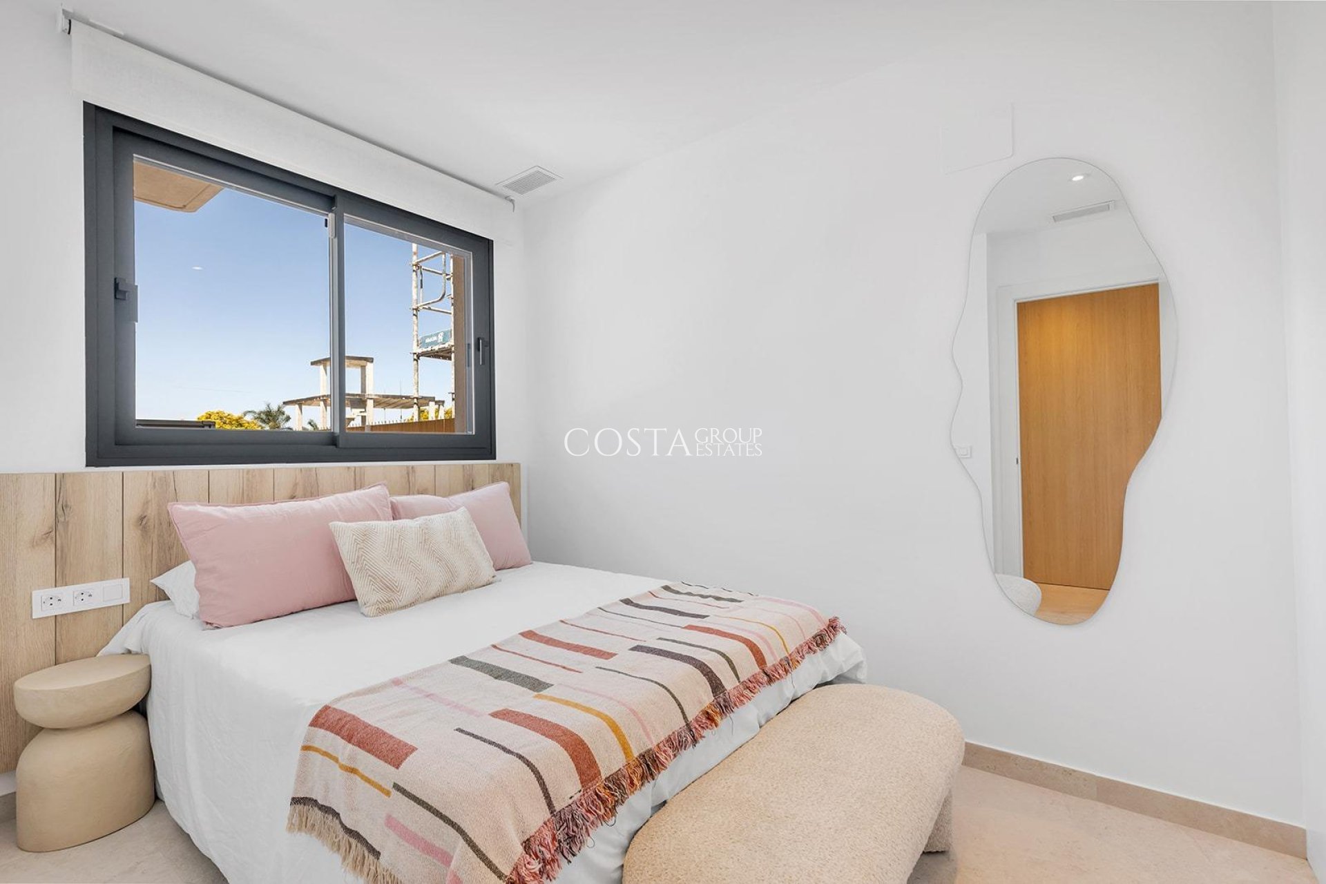 New Build - Apartments -
Dolores - Sector 3
