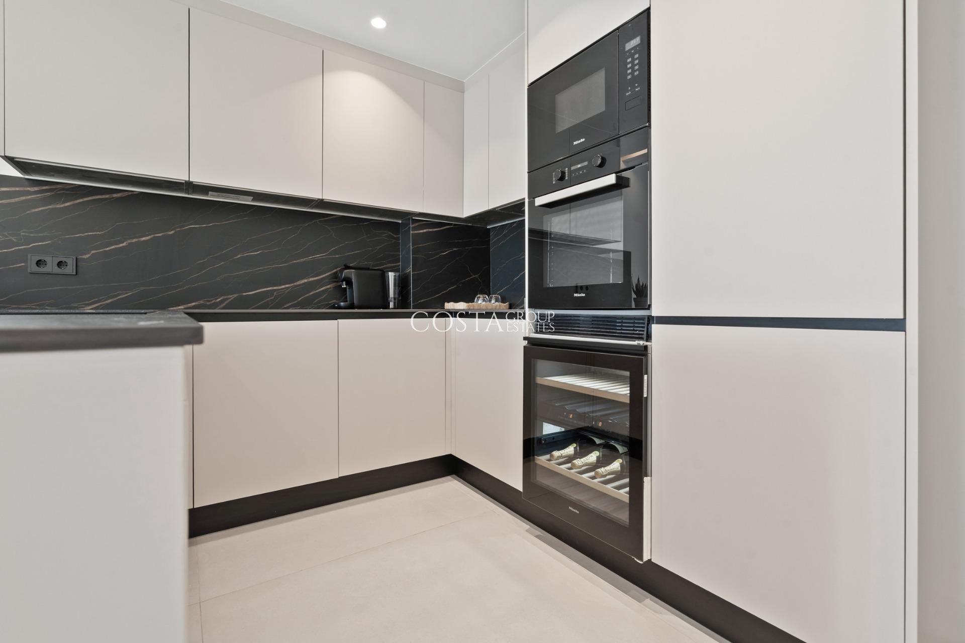 New Build - Apartments -
Estepona - El Paraíso