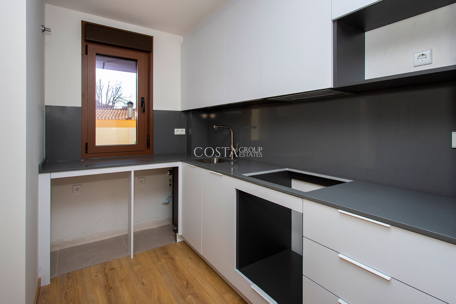 New Build - Apartments -
La Canalosa