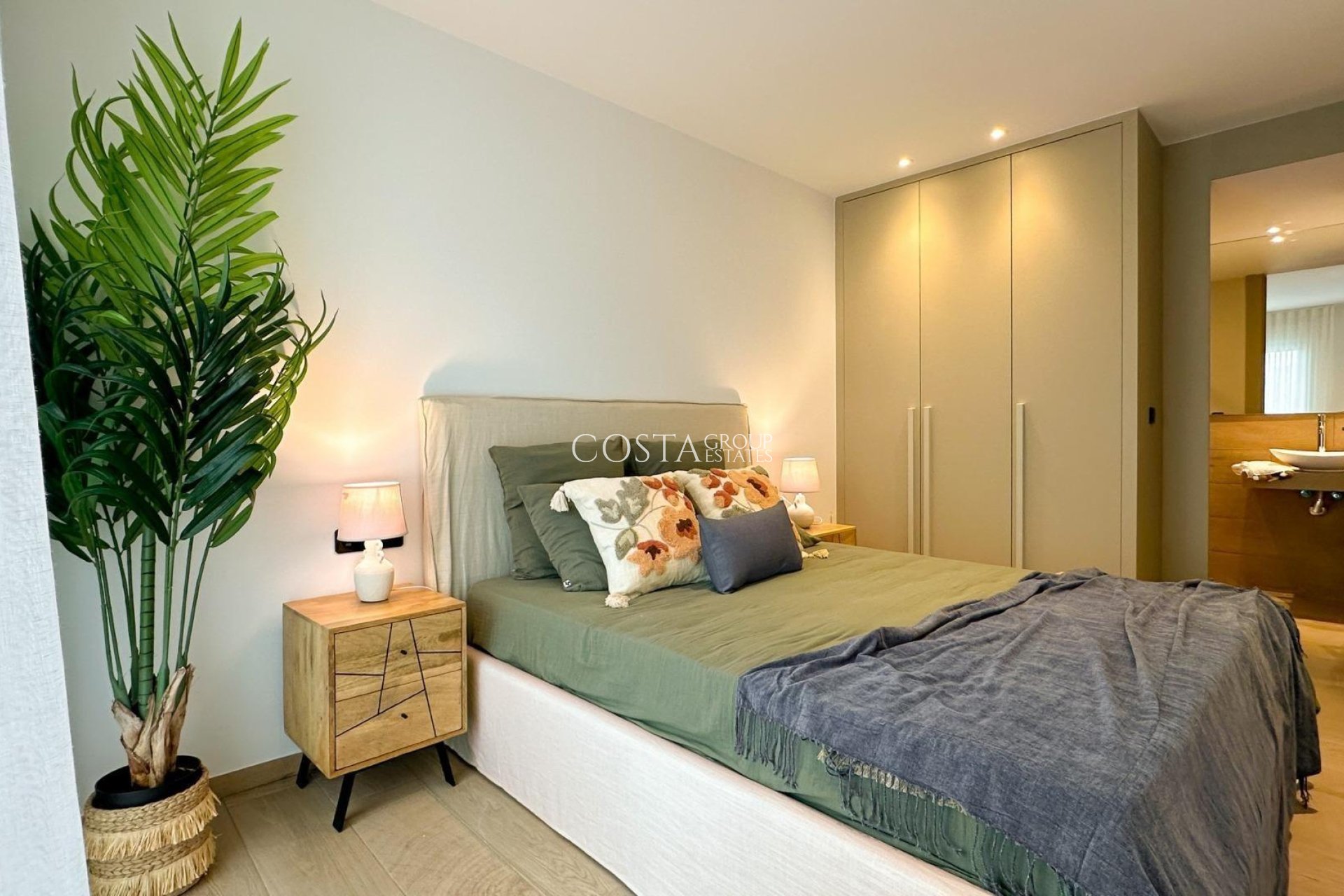 New Build - Apartments -
La Finca Golf