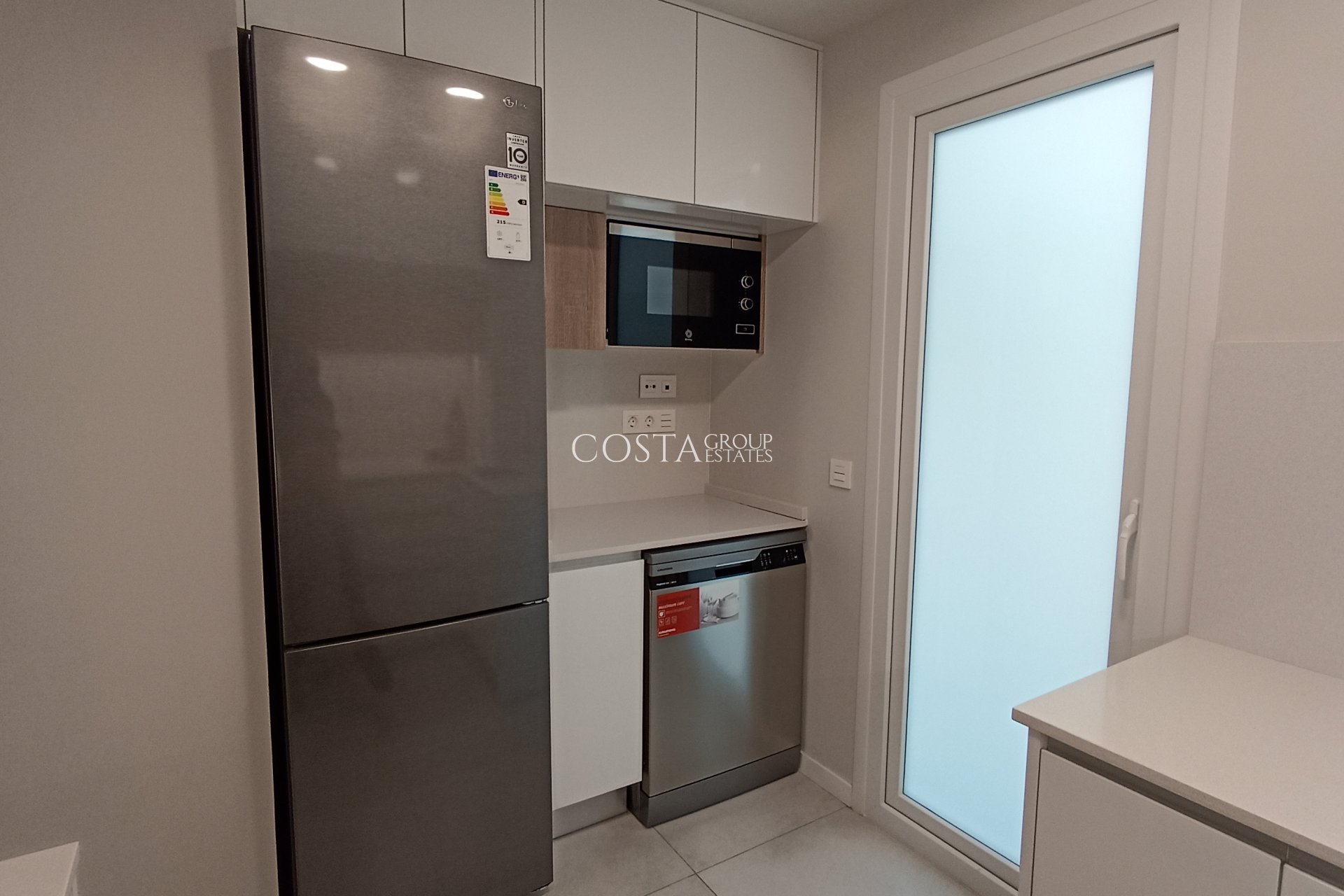 New Build - Apartments -
Mil Palmeras