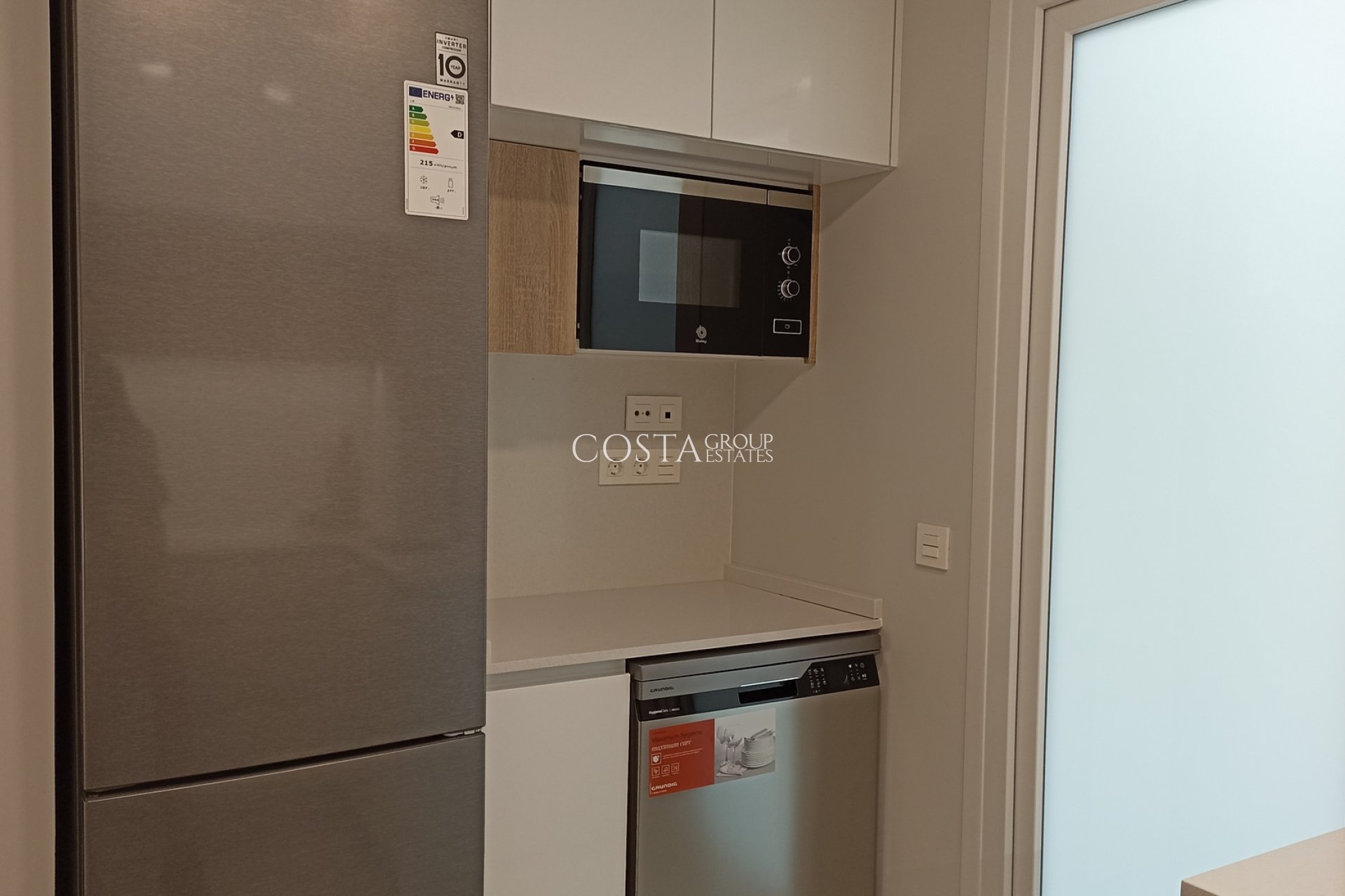 New Build - Apartments -
Mil Palmeras