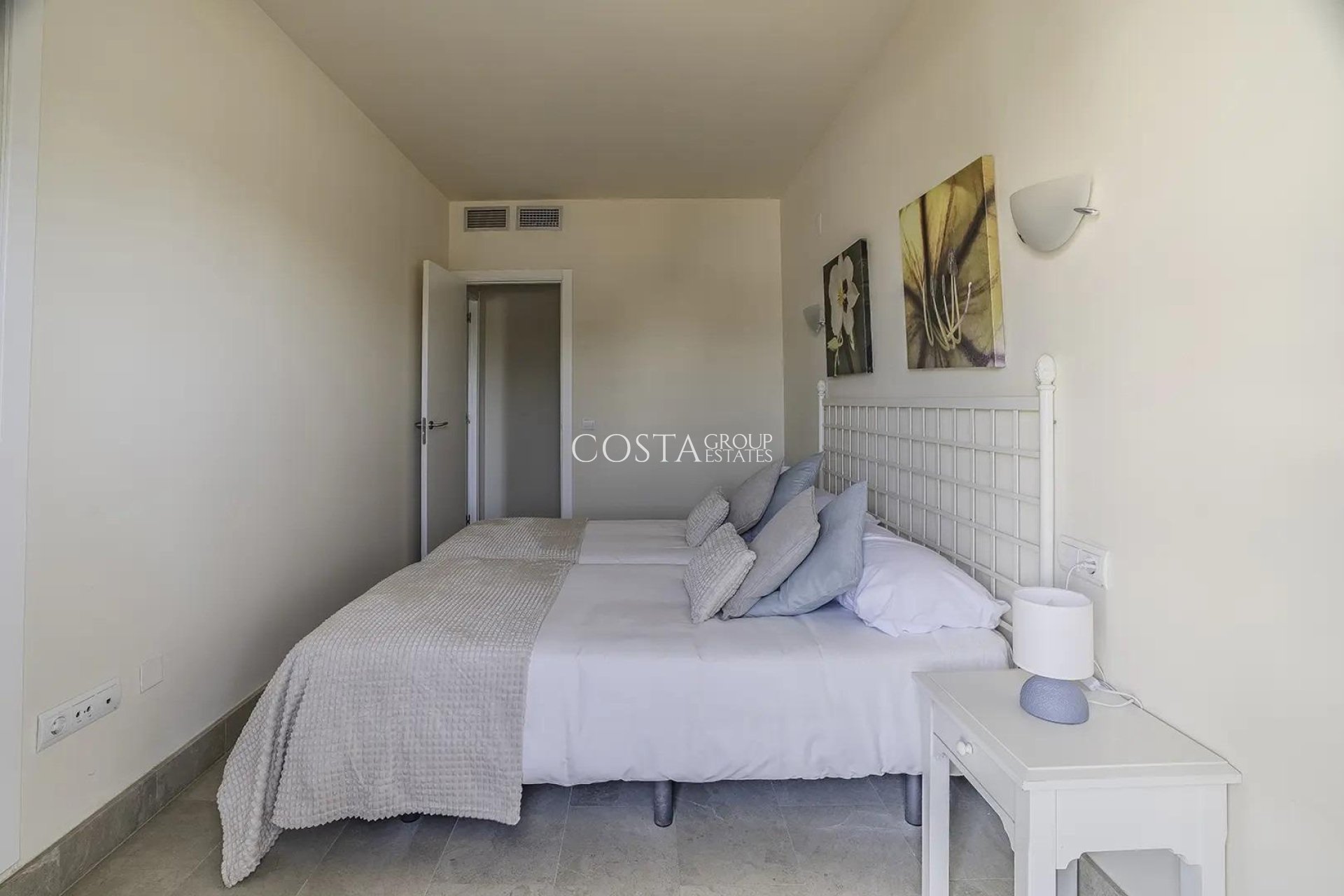 New Build - Apartments -
Vera - Puerto del Rey