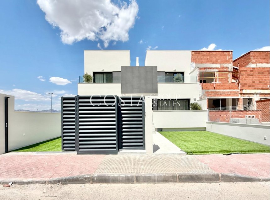 New Build - House -
Cox - San Fernando