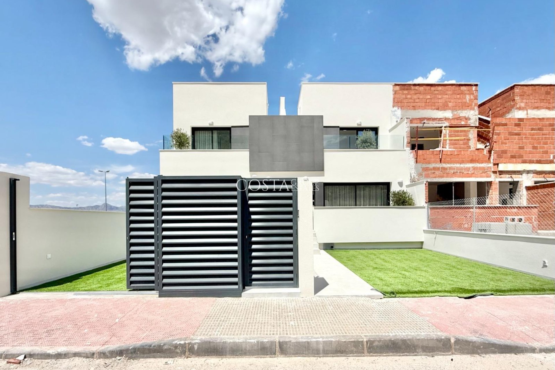 New Build - House -
Cox - San Fernando