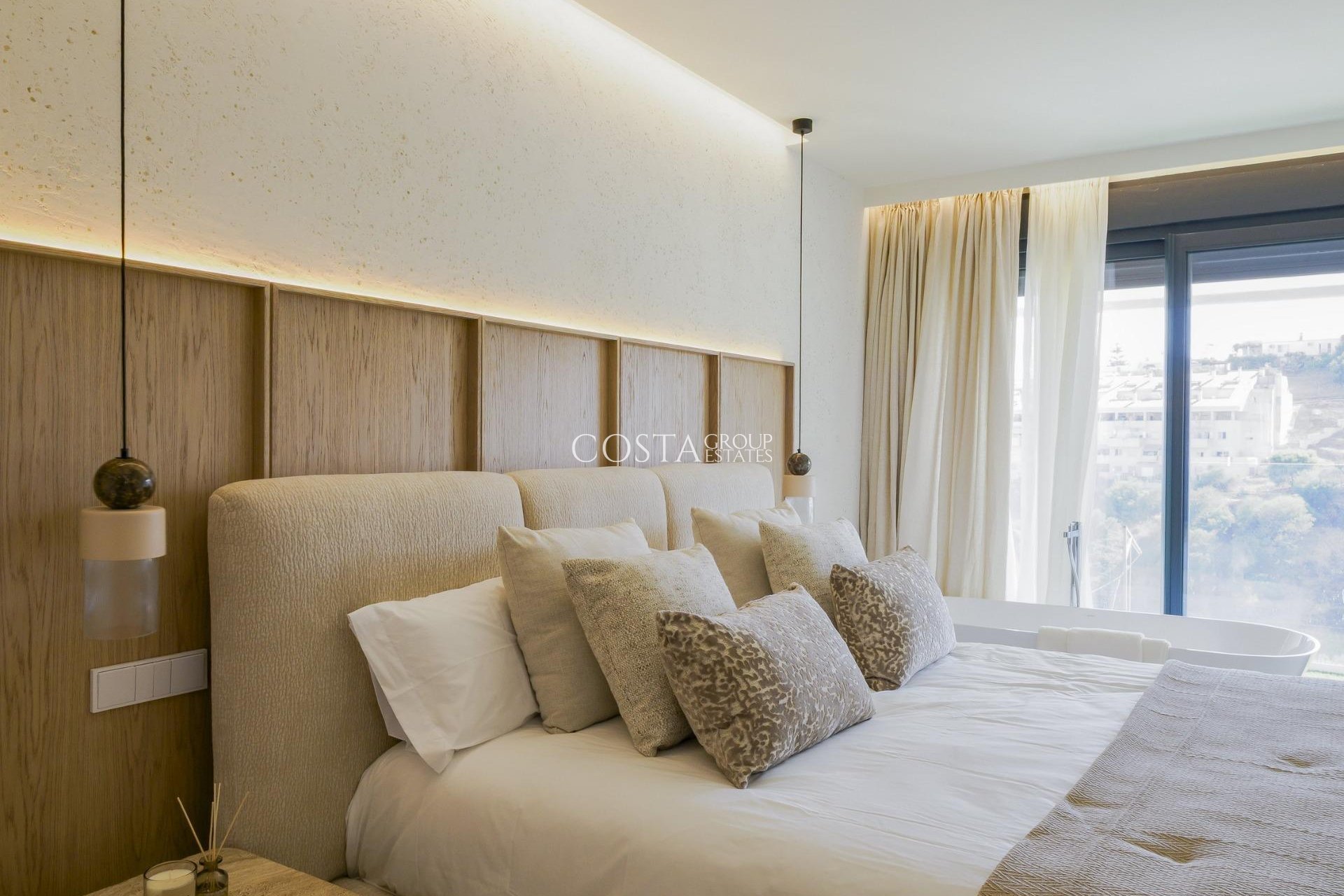 New Build - House -
Fuengirola - Higueron