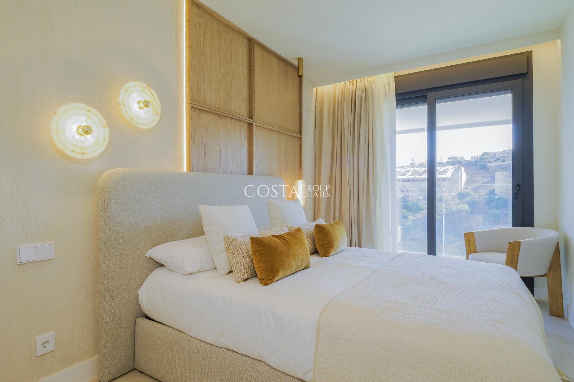 New Build - House -
Fuengirola - Higueron